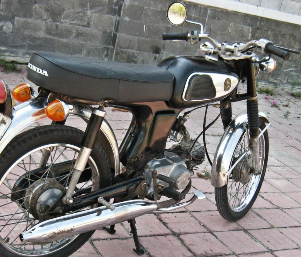Yên xe 67 kiểu form đẹp mẫu mới