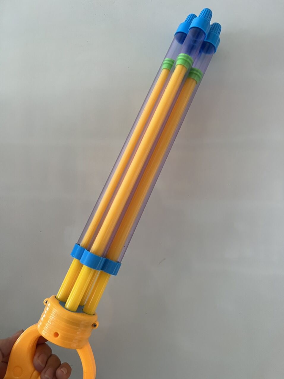 Đồ chơi thụt nước 4 nòng , size dài, áp lực nước mạnh.