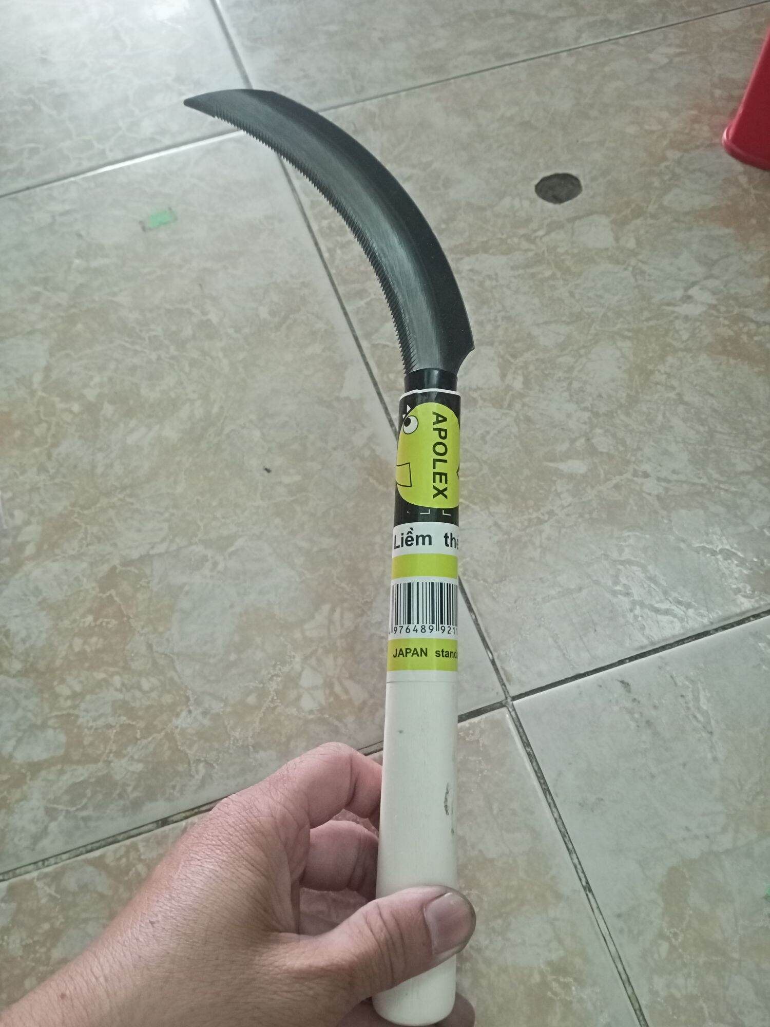 liềm cắt cỏ