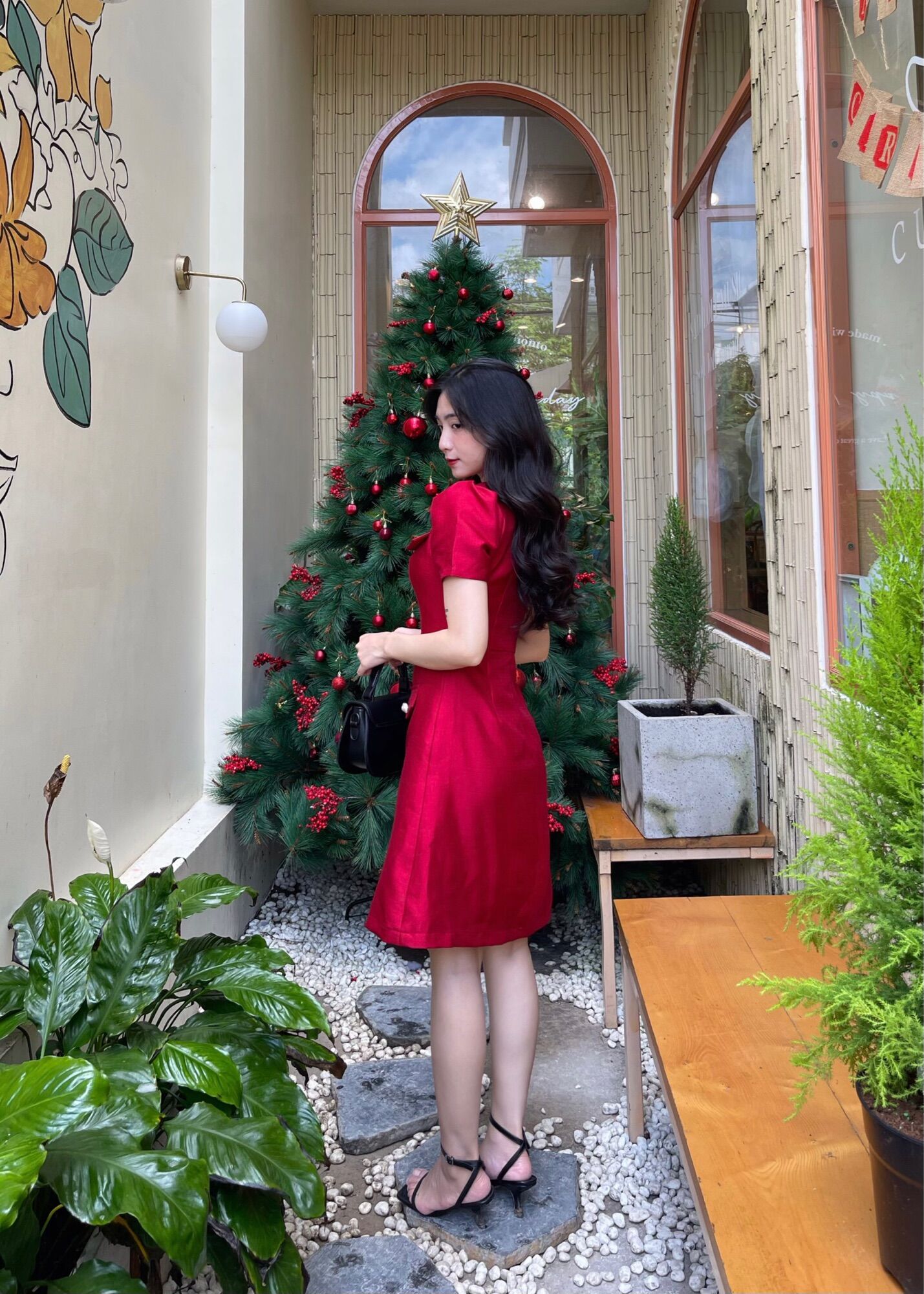 LALLA - Đầm tay ngắn ôm nhẹ nữ