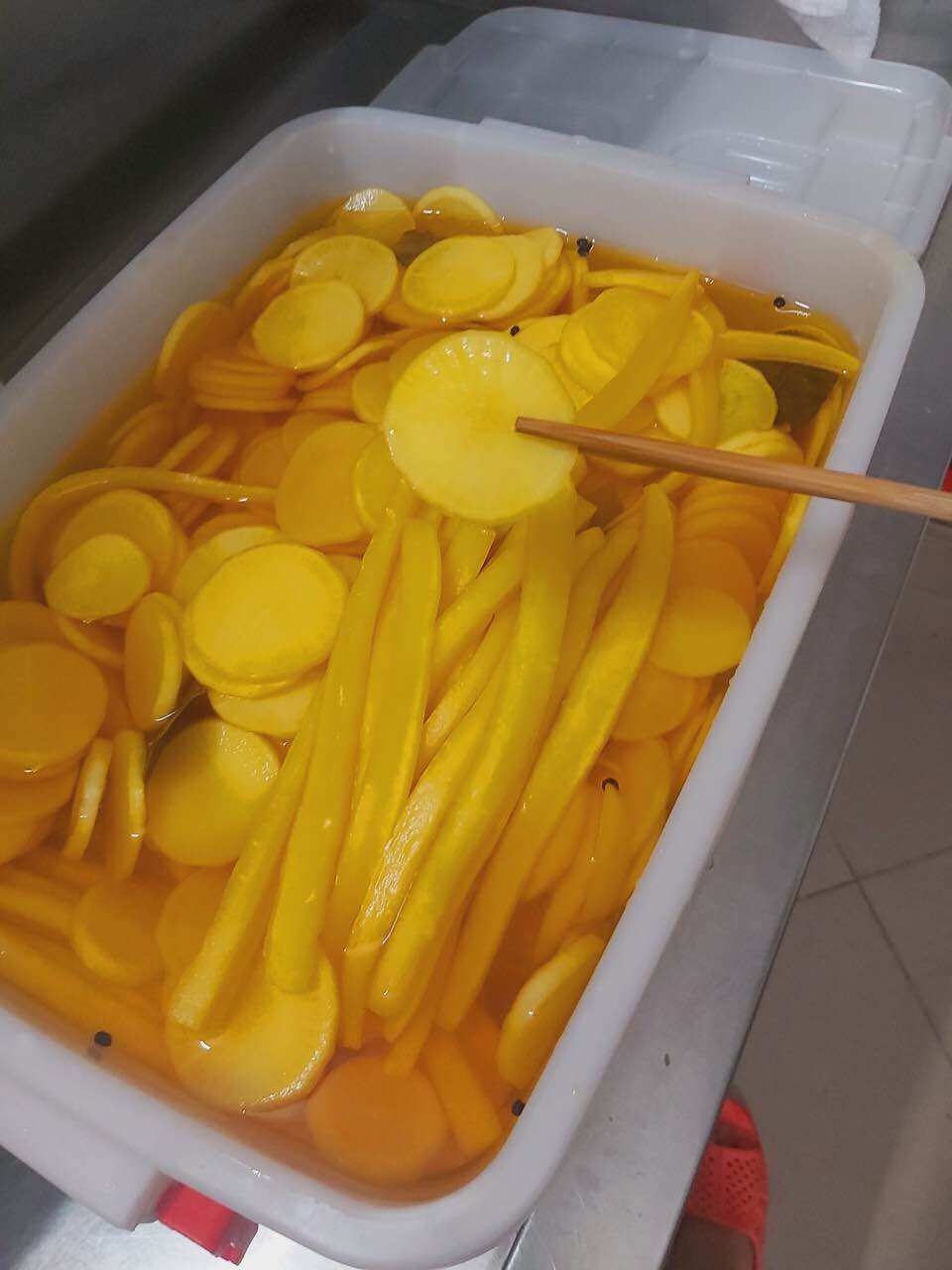 Củ cải muối vàng cắt lát(bịch 500gr cái)