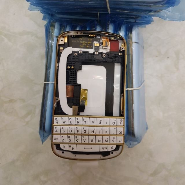 [HCM]Bộ Vỏ Blackberry Q10 Gold Zin New