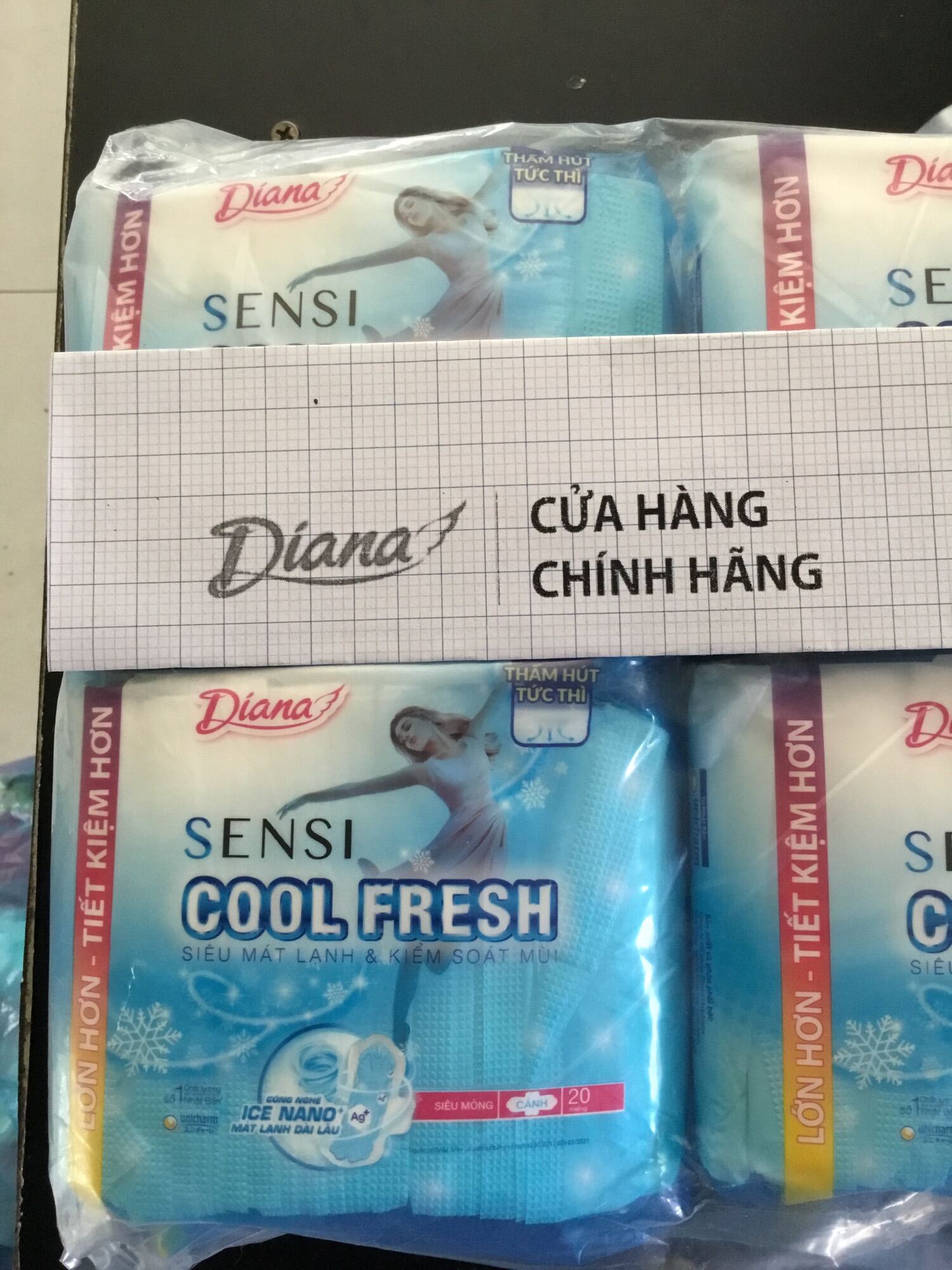 Combo 4 Gói Băng vệ sinh Diana Sensi Cool Fresh Siêu mỏng cánh 20 miếng