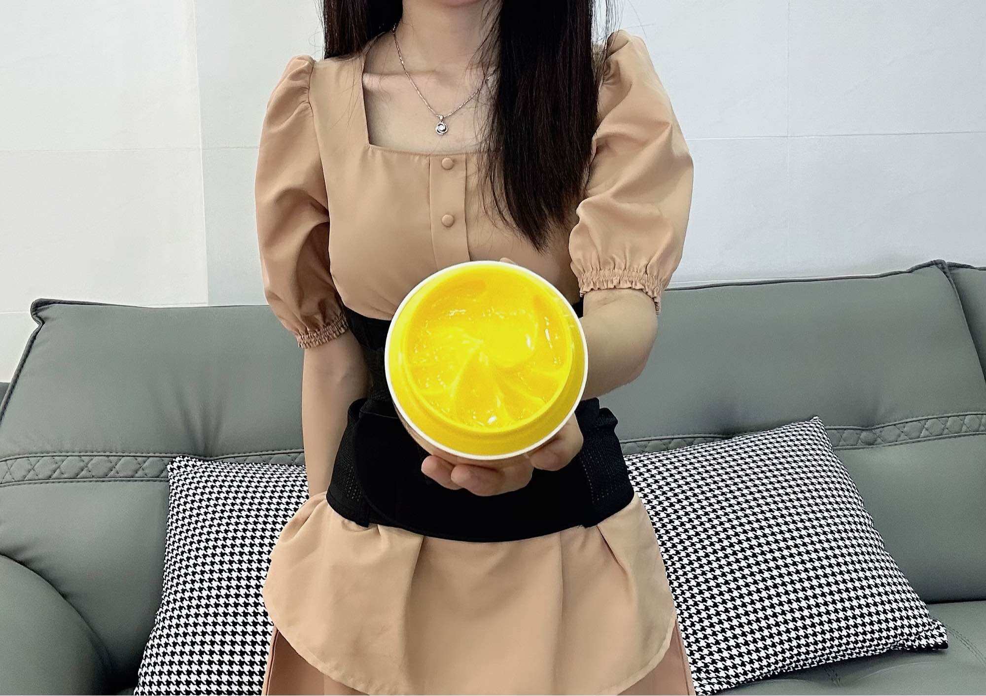 Kem tan mỡ gừng nghệ quế hồi