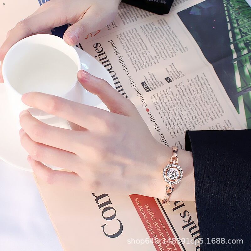 LẮC TAY ĐÍNH ĐÁ PHA LÊ CAO CẤP HOMEGAOSHOP