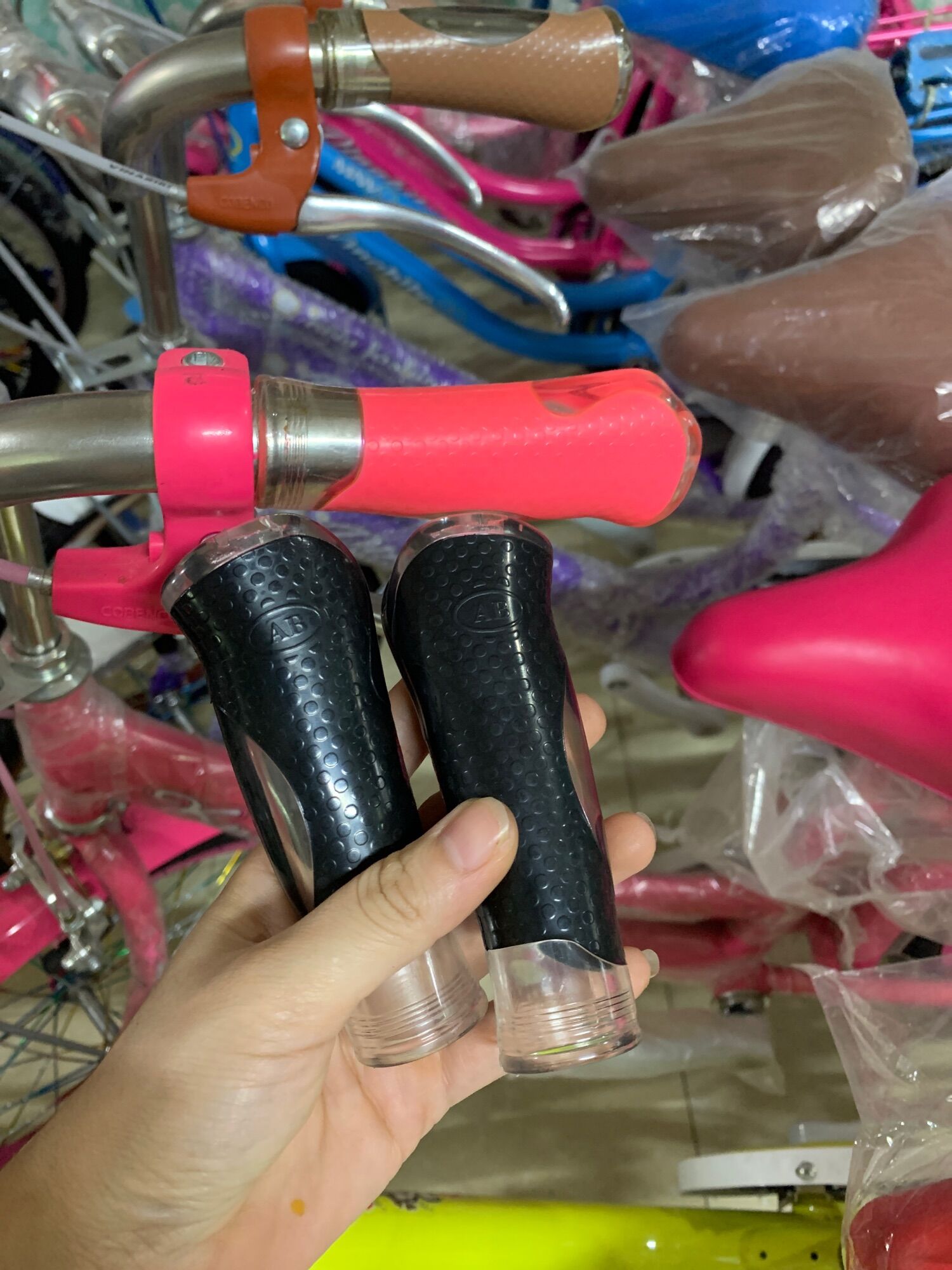 TAY NẮM XE ĐẠP ( 1 ĐÔi )