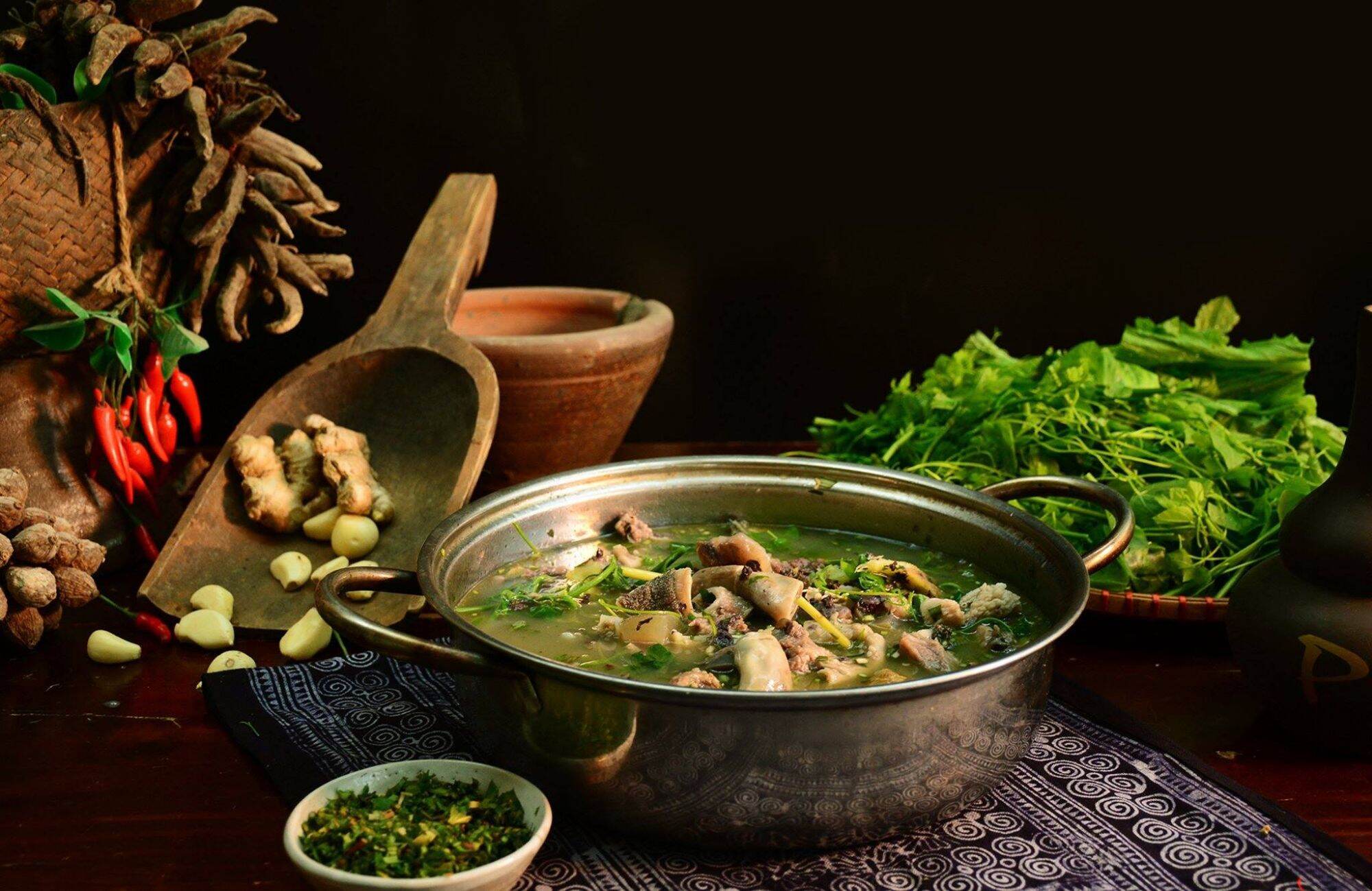 Cây cỏ thơm,thắng cố,thạch xương bồ (Gia vị nấu món Thắng cố)
