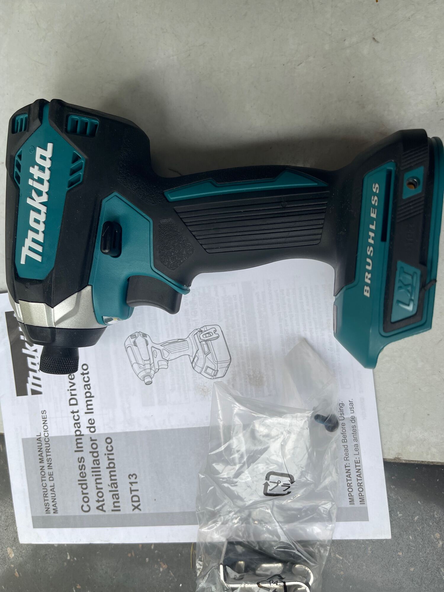 Makita XDT13 new (body) Mỹ về