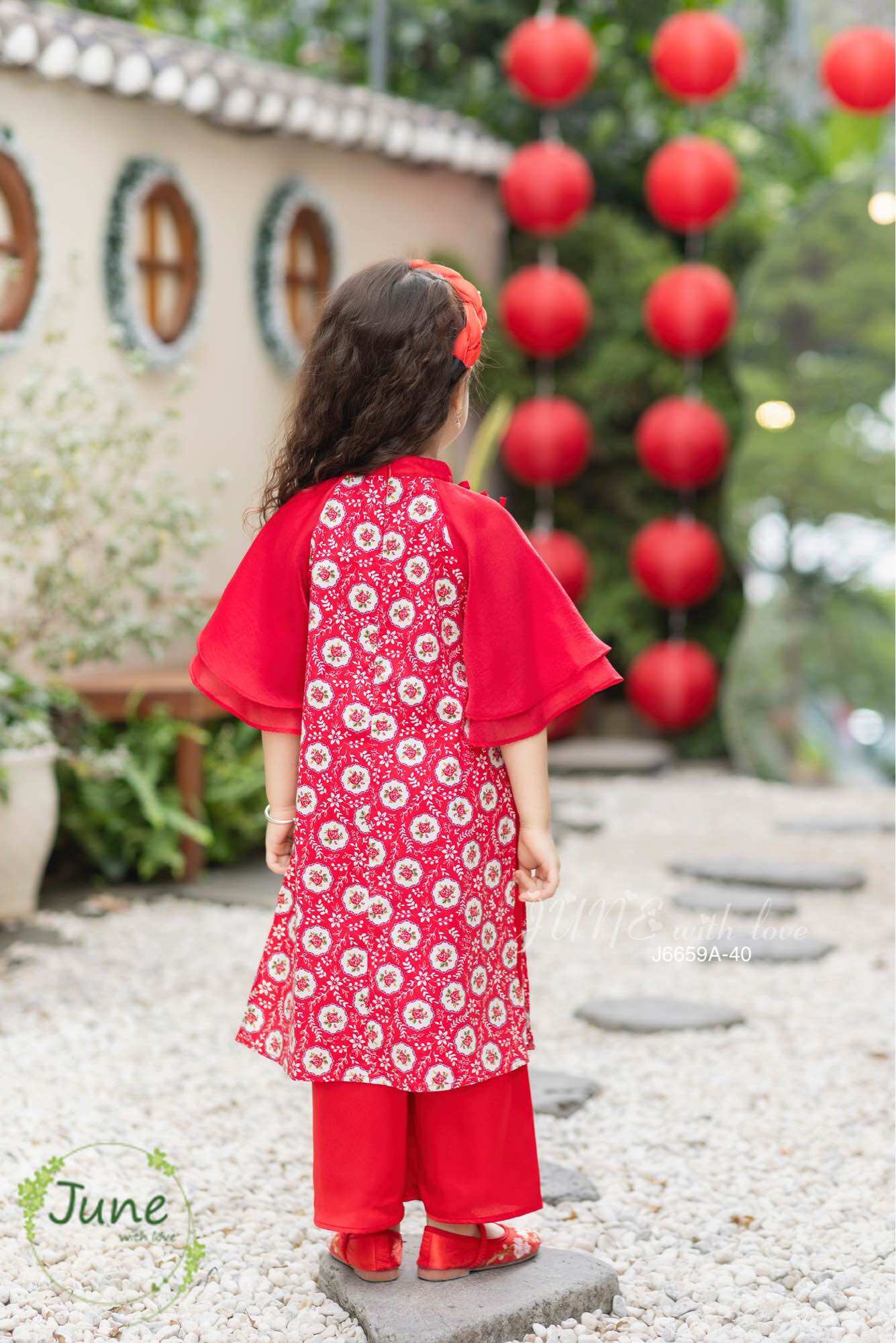Áo dài Tết bé gái