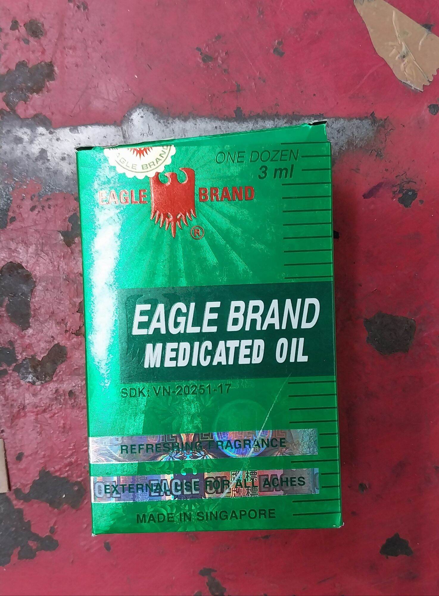 dầu gió xanh Singapore con ó Eagle Brand 3 ml