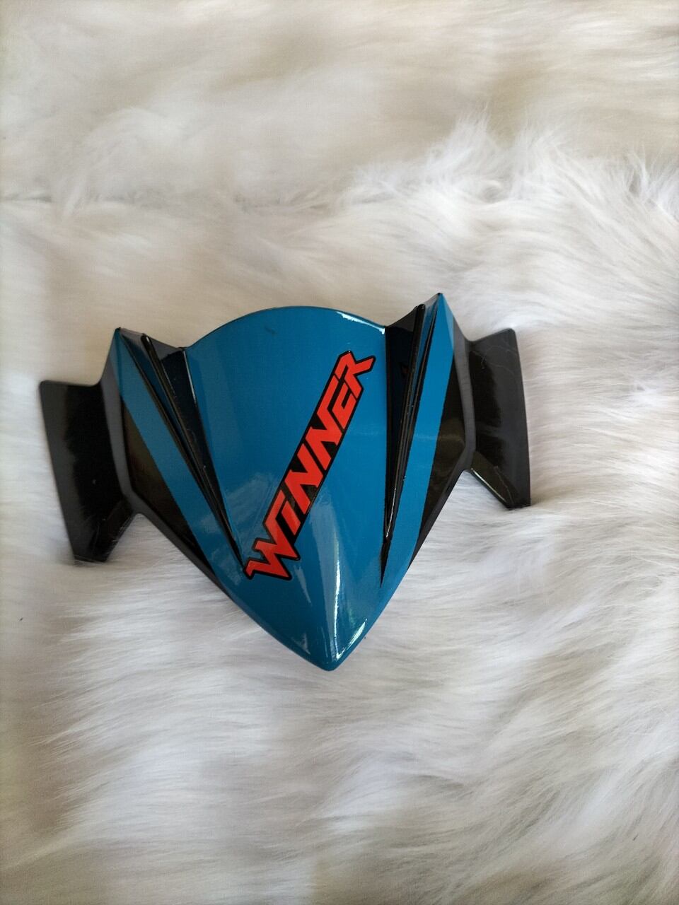 Mão Chắn Gió Winner V1 Kiểu Sừng