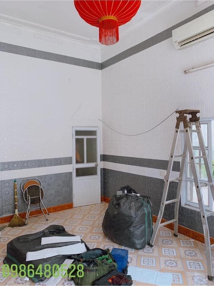 Combo 100 tấm xop dan tuong hoa van 70x70