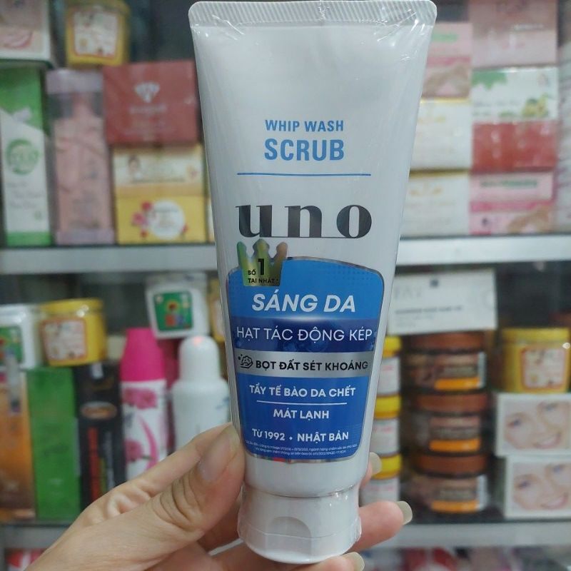 Sữa rửa mặt tạo bọt dạng hạt sáng da cho nam uno whip wash scrub 130g, hàng chính hãng