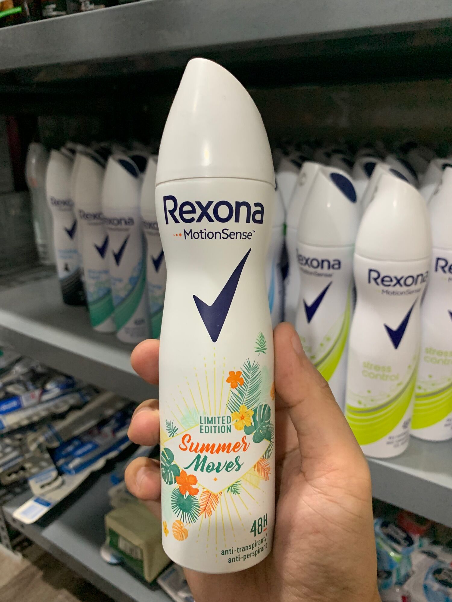 Xịt khử mùi Rexona các loại, Hàng Đức