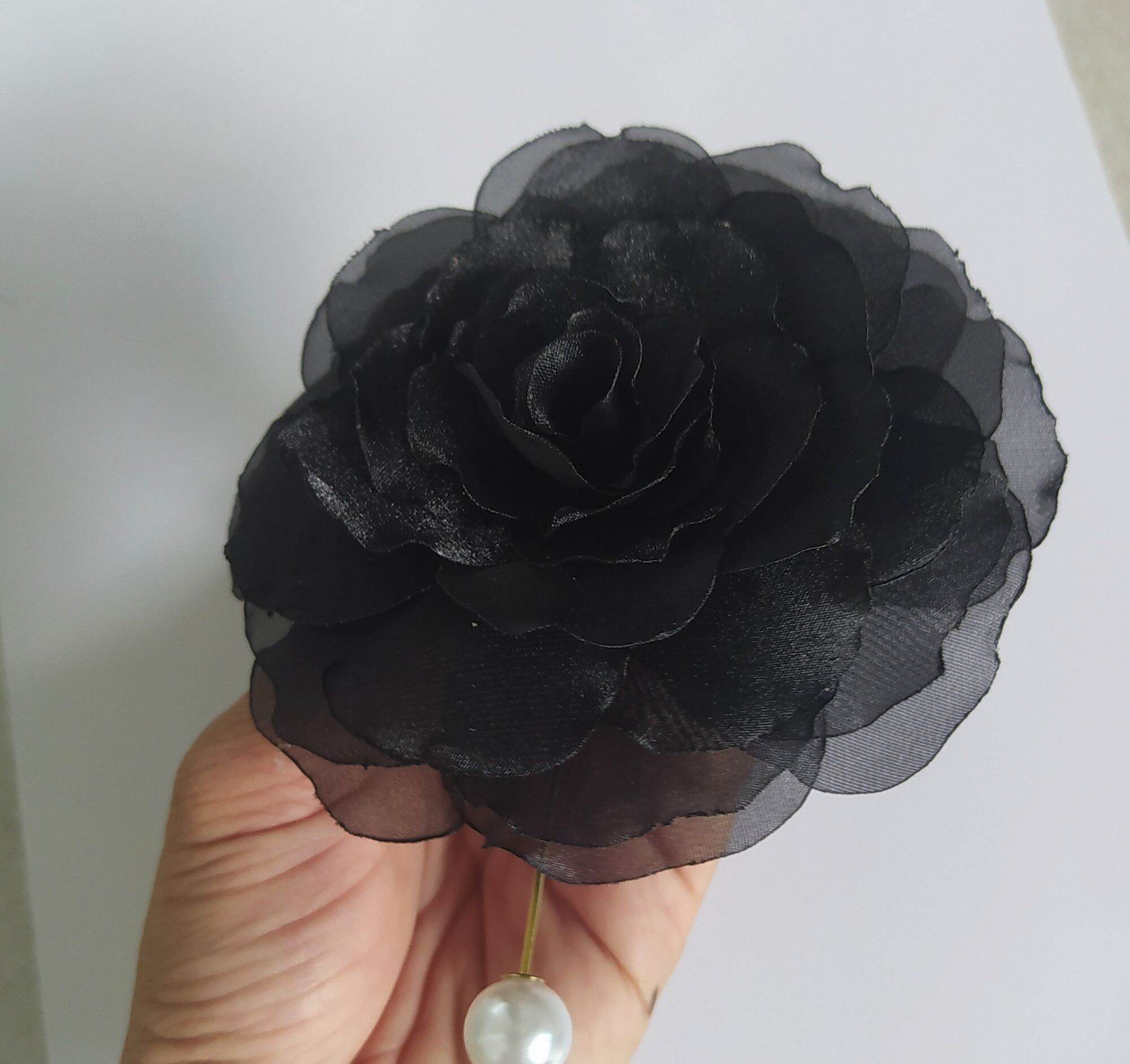 Hoa hồng đen cài áo Handmade Canto