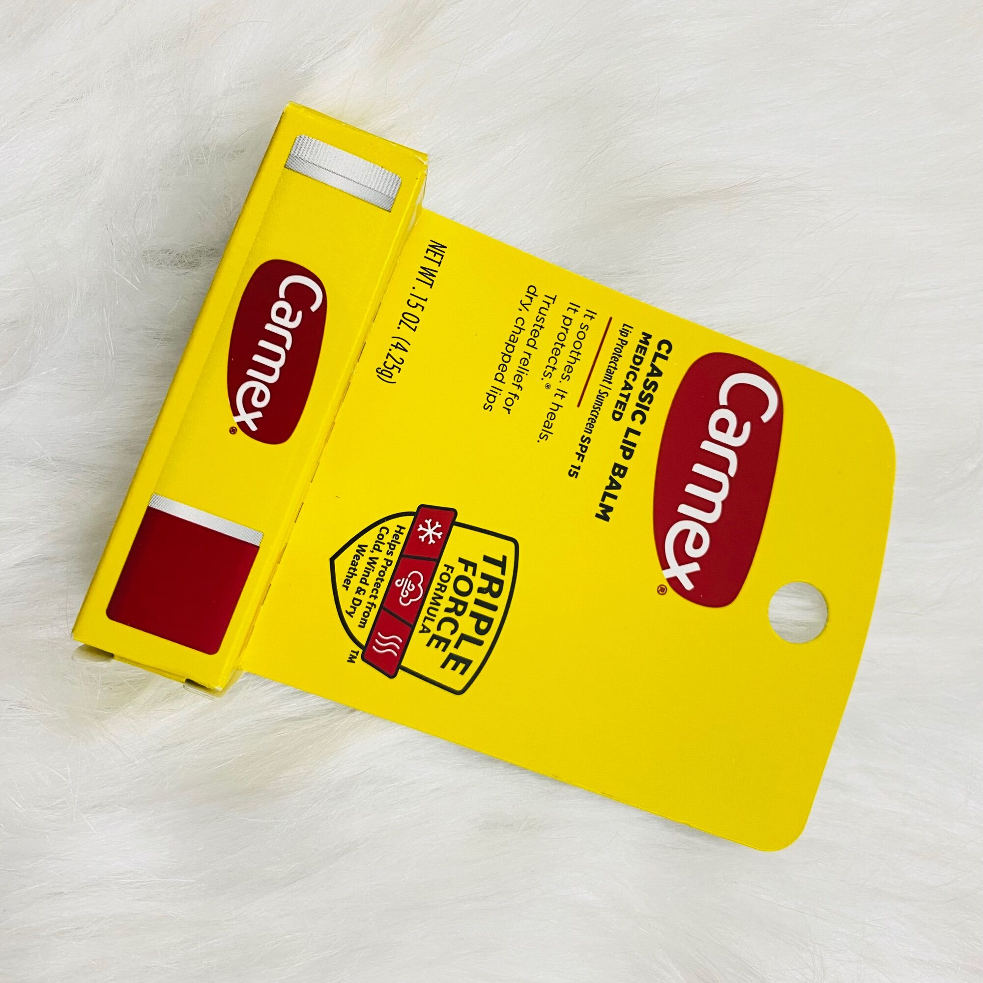 Son dưỡng CARMEX siêu mềm môi,chống nắng SPF 15