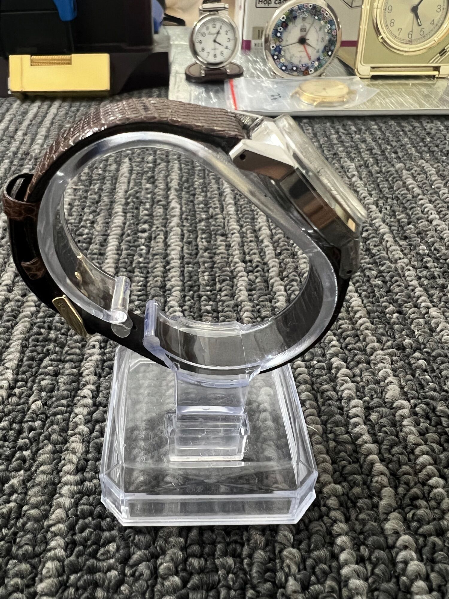 Đồng Hồ Seiko cơ cót 25jewel, size 27mm, cũ đã qua sử dụng.