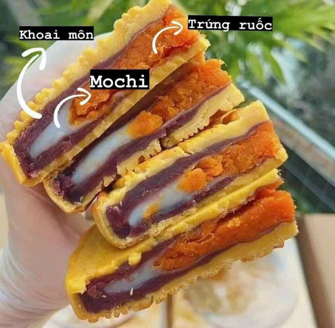 Bánh trung thu Mochi nướng siêu ngon.Bánh nướng Đài Bắc khoai môn dẻo ruốc trứng.Size to khổng lồ 50