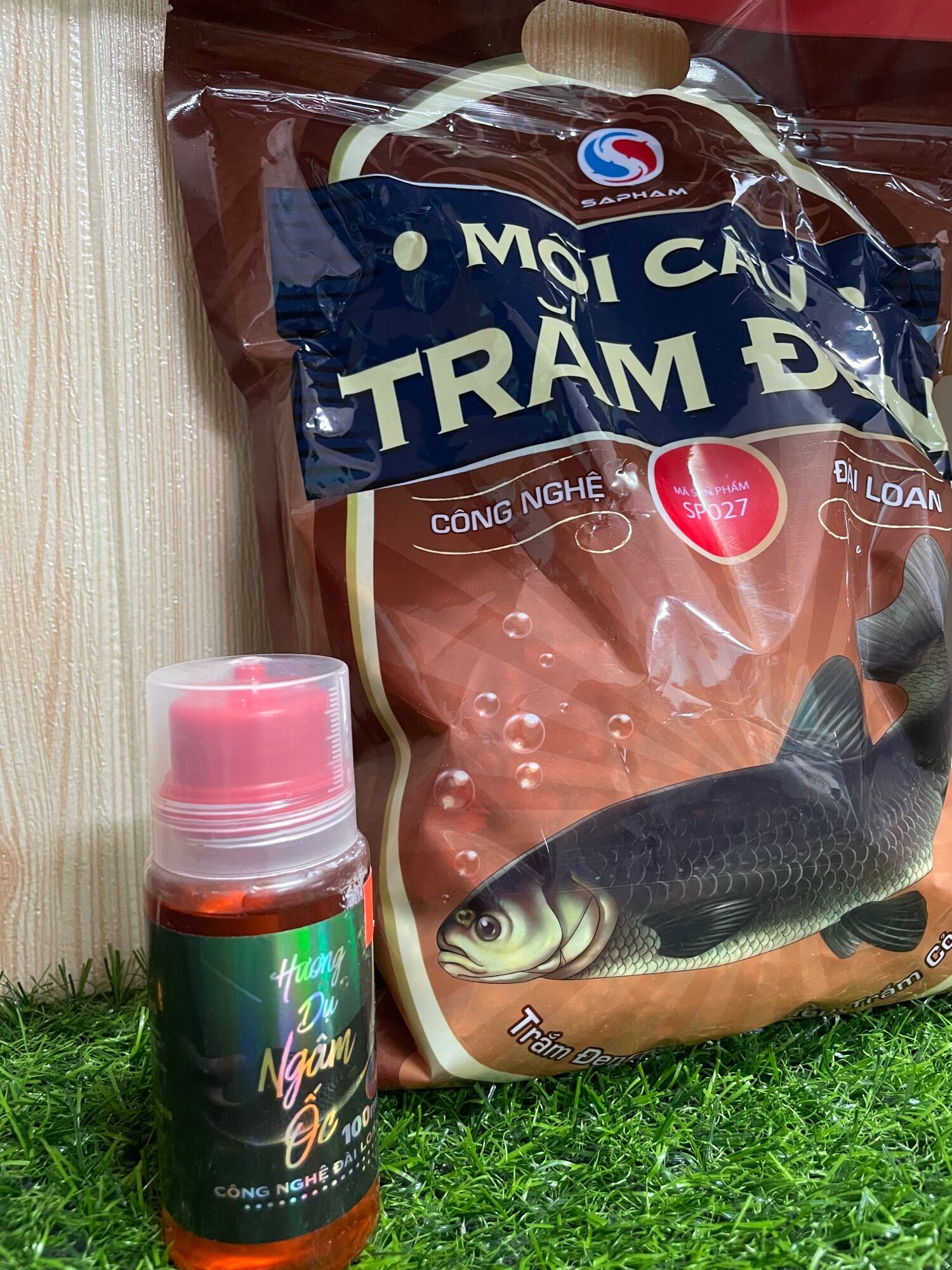 Mồi Câu Trắm Đen Sa Phạm Vị Tanh Ốc-Vị Thơm