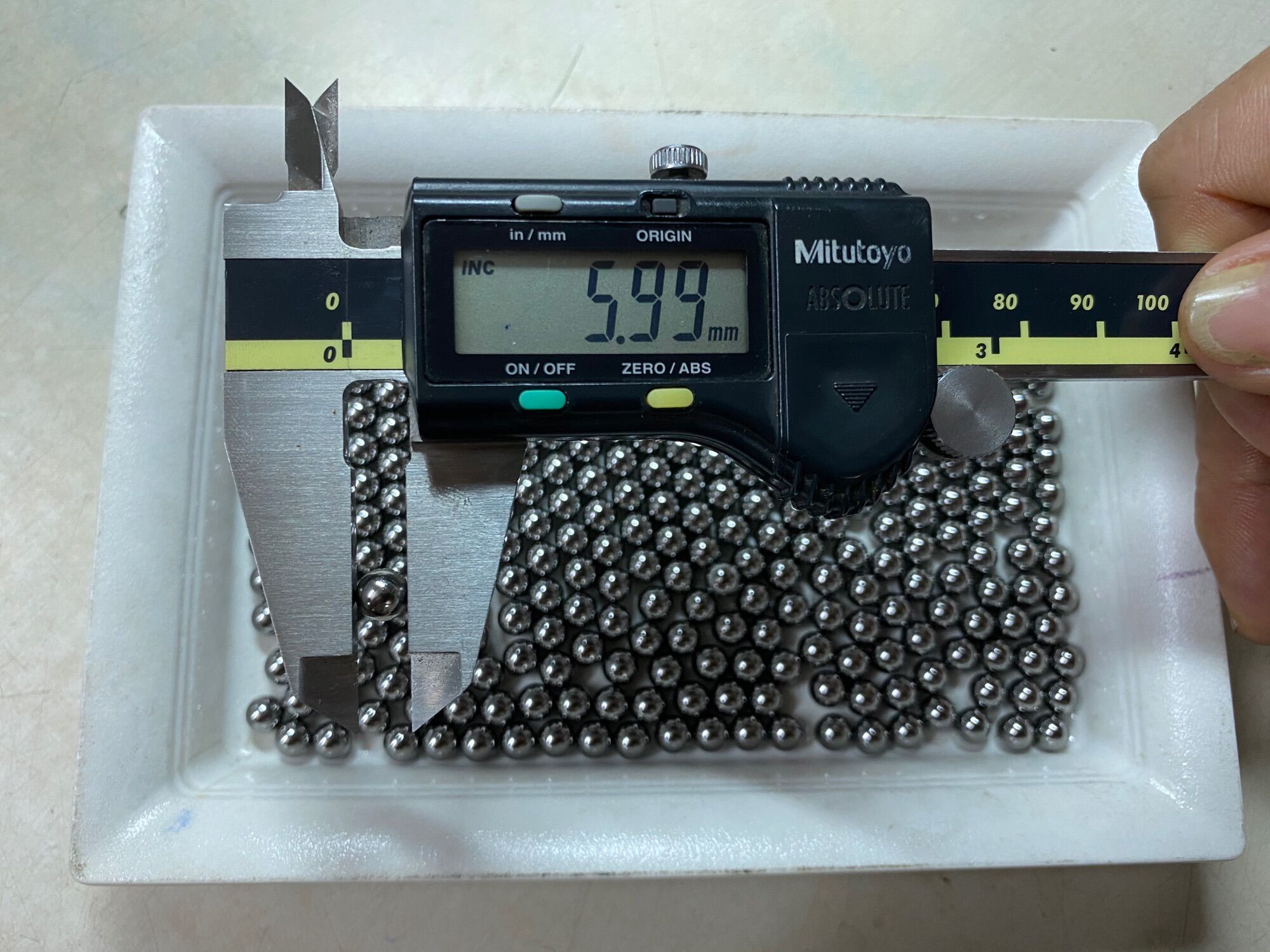 Bi 6mm bằng Sắt hoặc Thép trọng lượng 1Kg