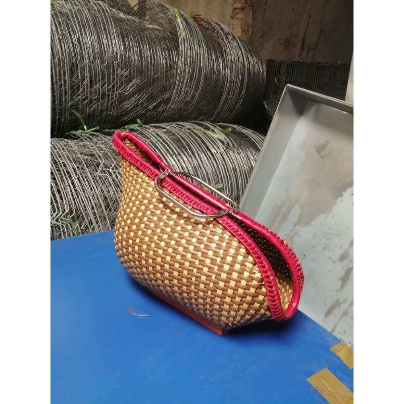 Làn đựng gà, giỏ gà nan to cho gà chọi, gà đá