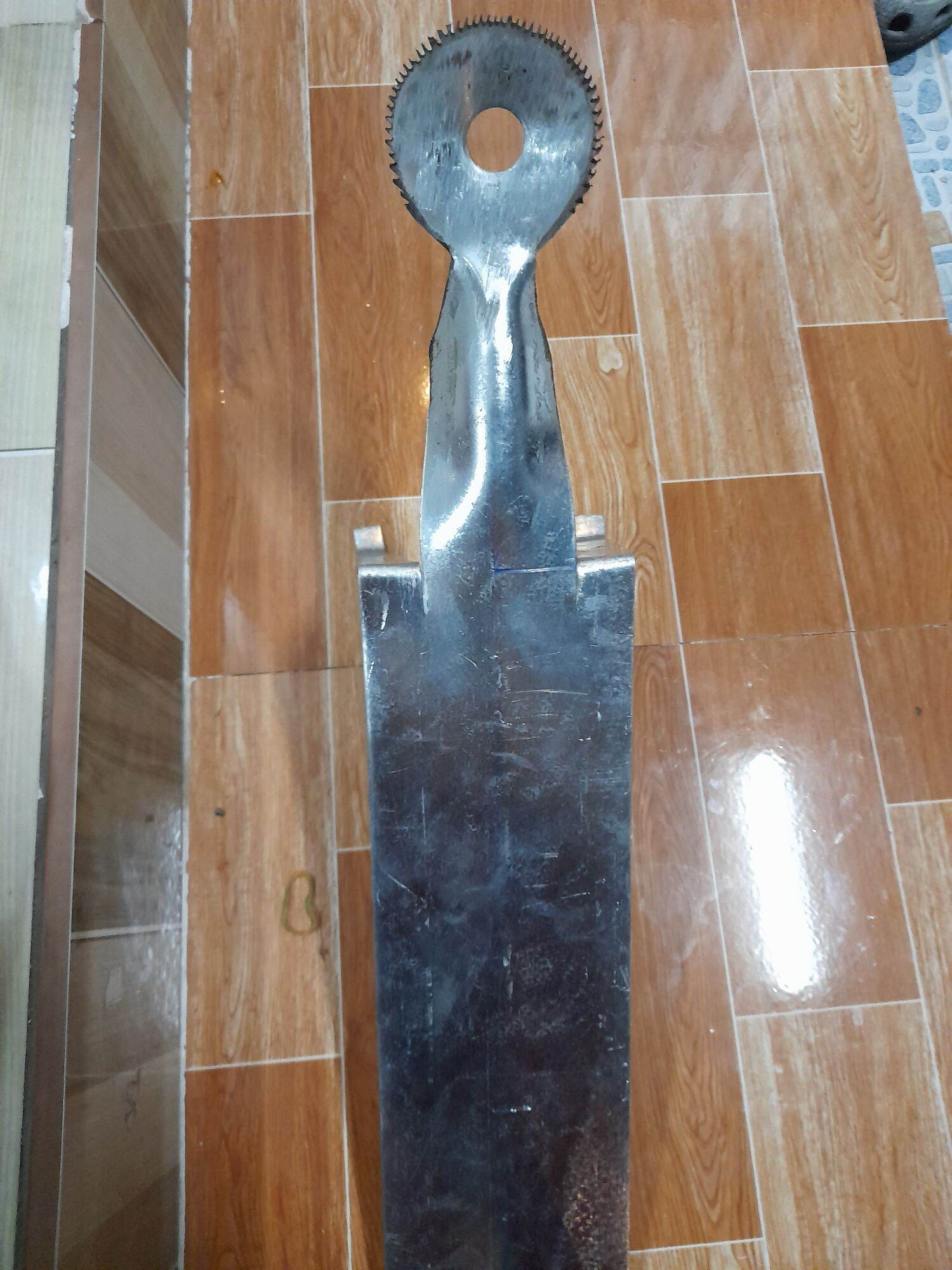 bàn nạo dừa sắt( tặng dao bào đa năng)
