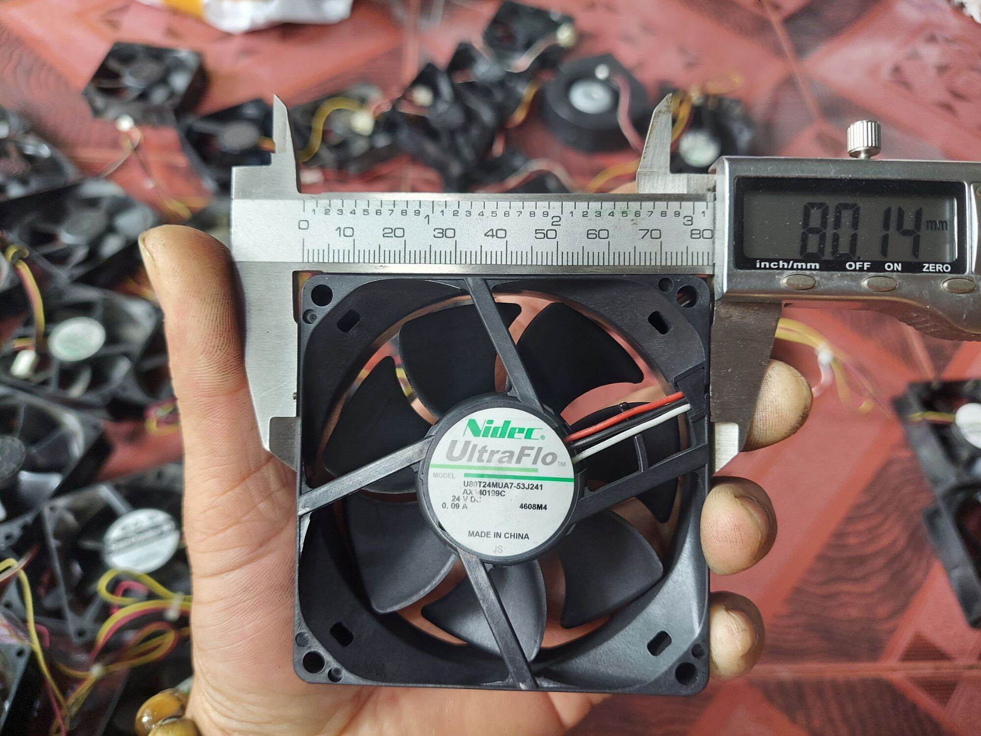 Quạt tản nhiệt Nidec 24v 8×8×2.5