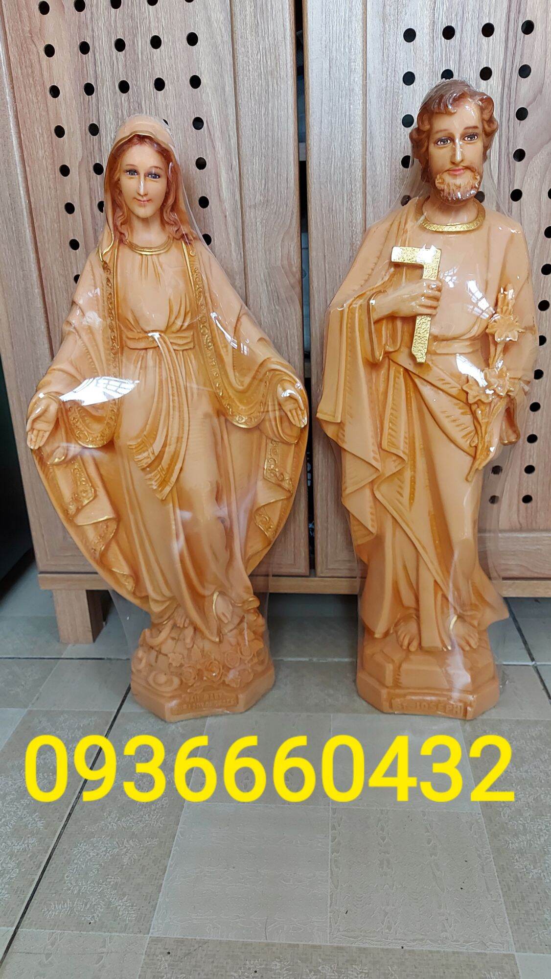 Bộ 2 tượng Đức Mẹ Ban ơn Thánh Giuse 50cm sơn màu gỗ Tượng công giáo composite