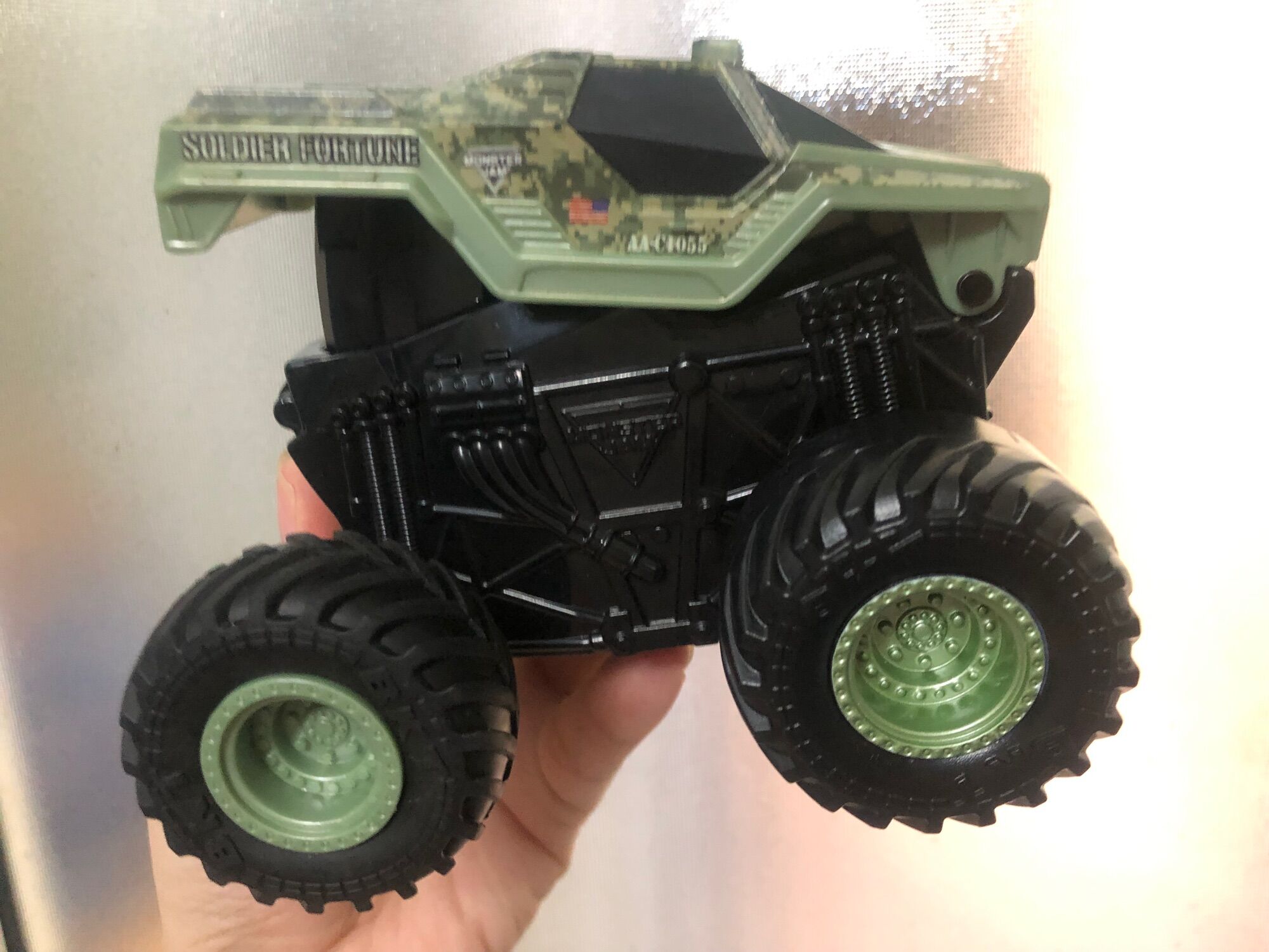 Xe Monster Jam nhảy lộn nhào Click and flick