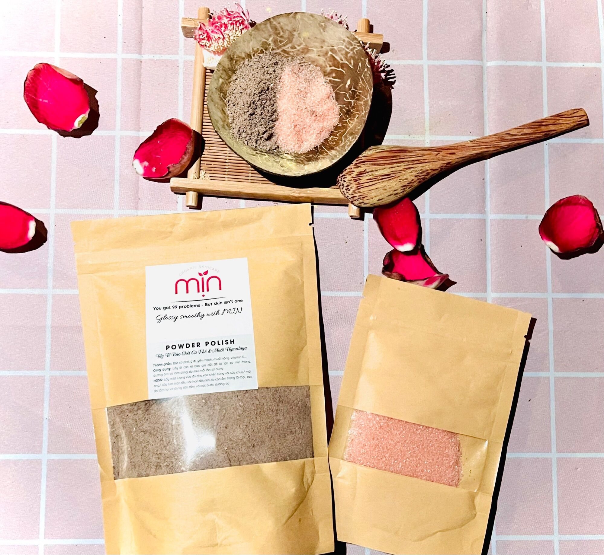 Tẩy tế bào chết cà phê & muối hồng