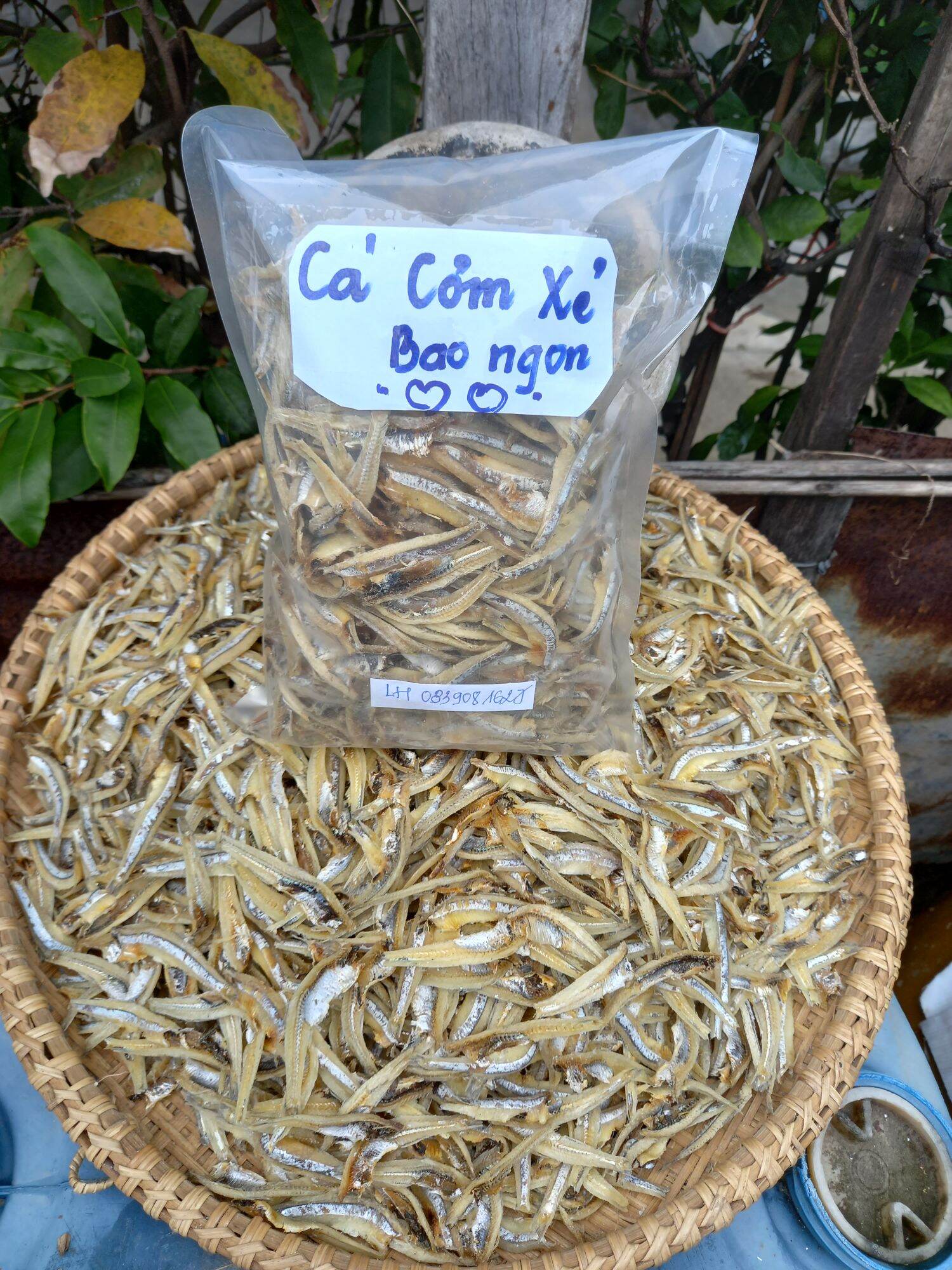 0.5 KG Cá Cơm  xẻ