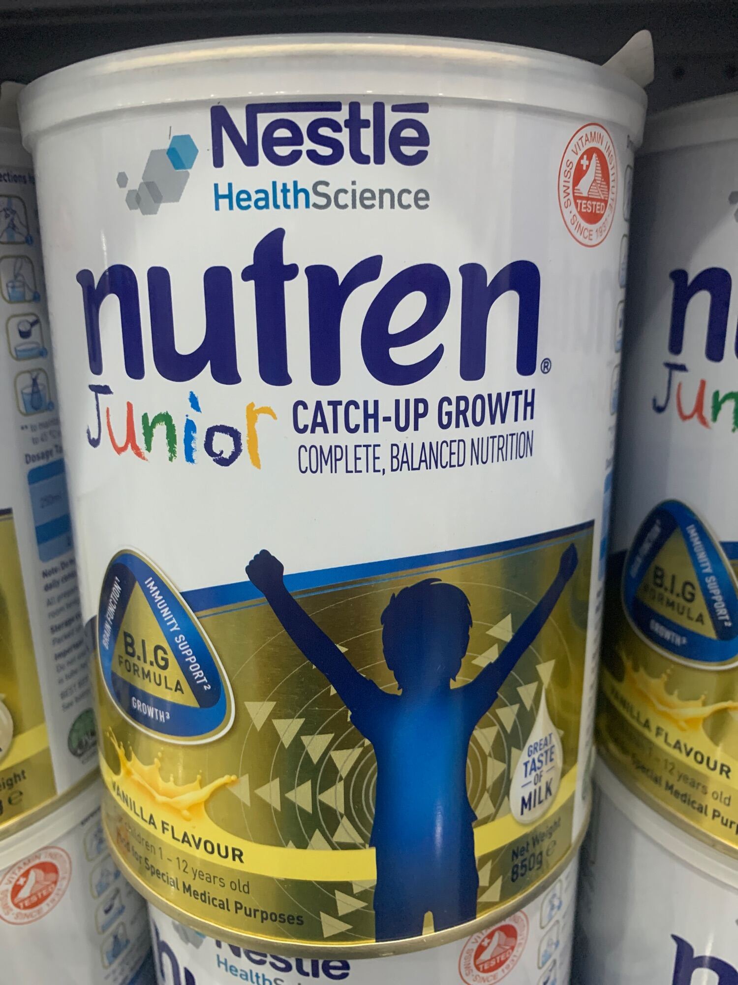 Sữa bột Nutren Junior 850g