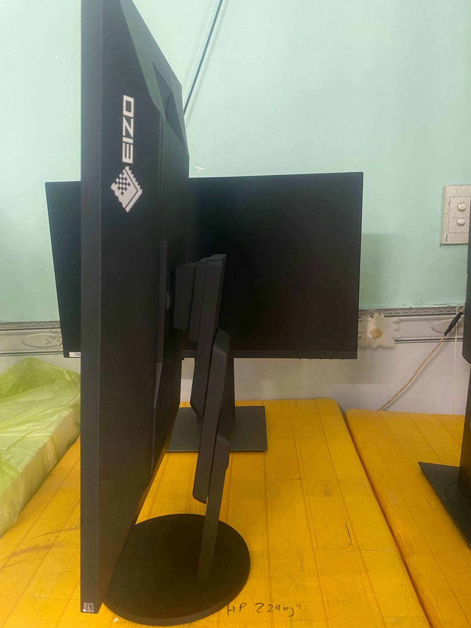 Màn hình EIZO FlexScan EV2451 ips chuyên đồ họa full viền chuẩn japan