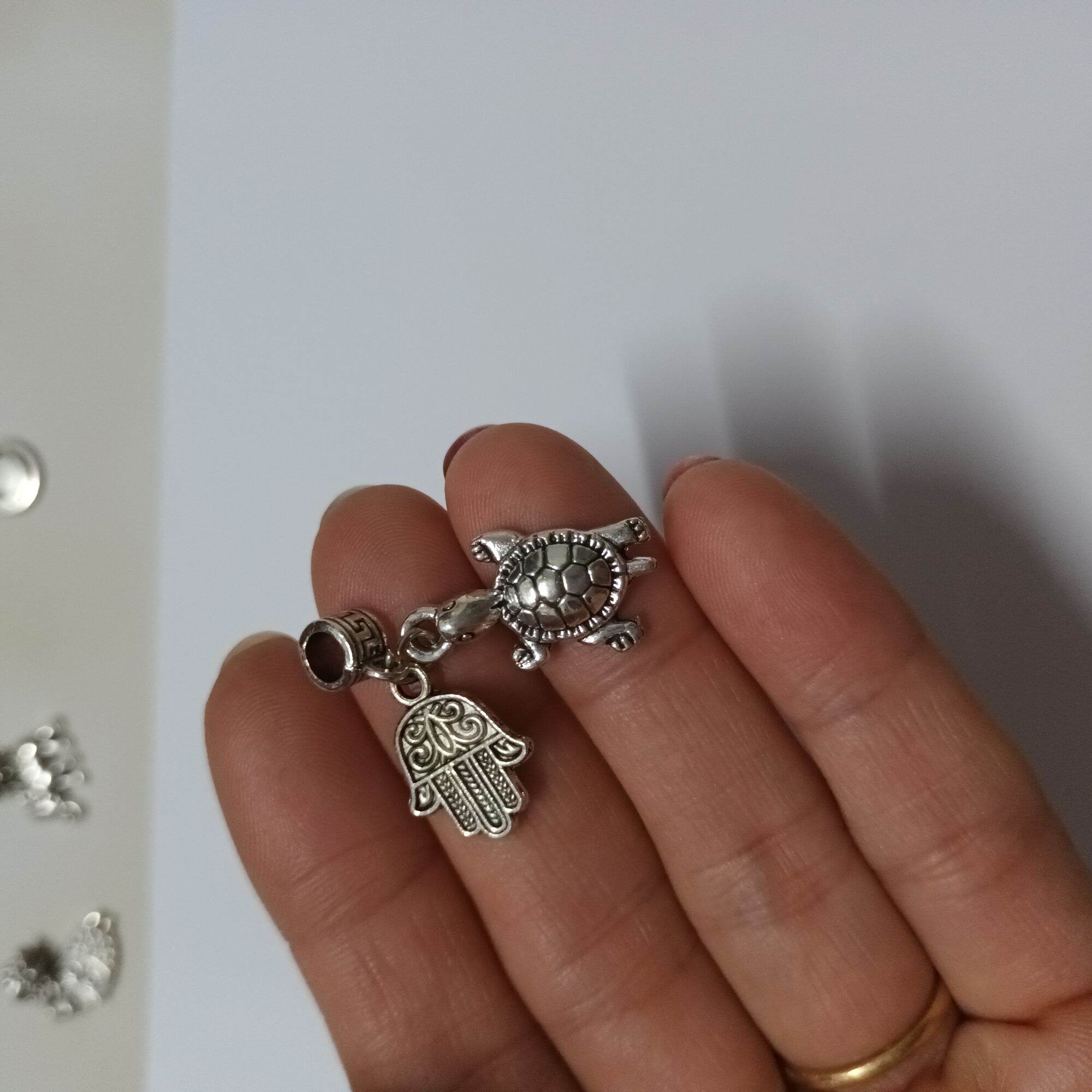 Charm Rùa Kiên Trì Học Tập ống lùa bạc thái làm vòng