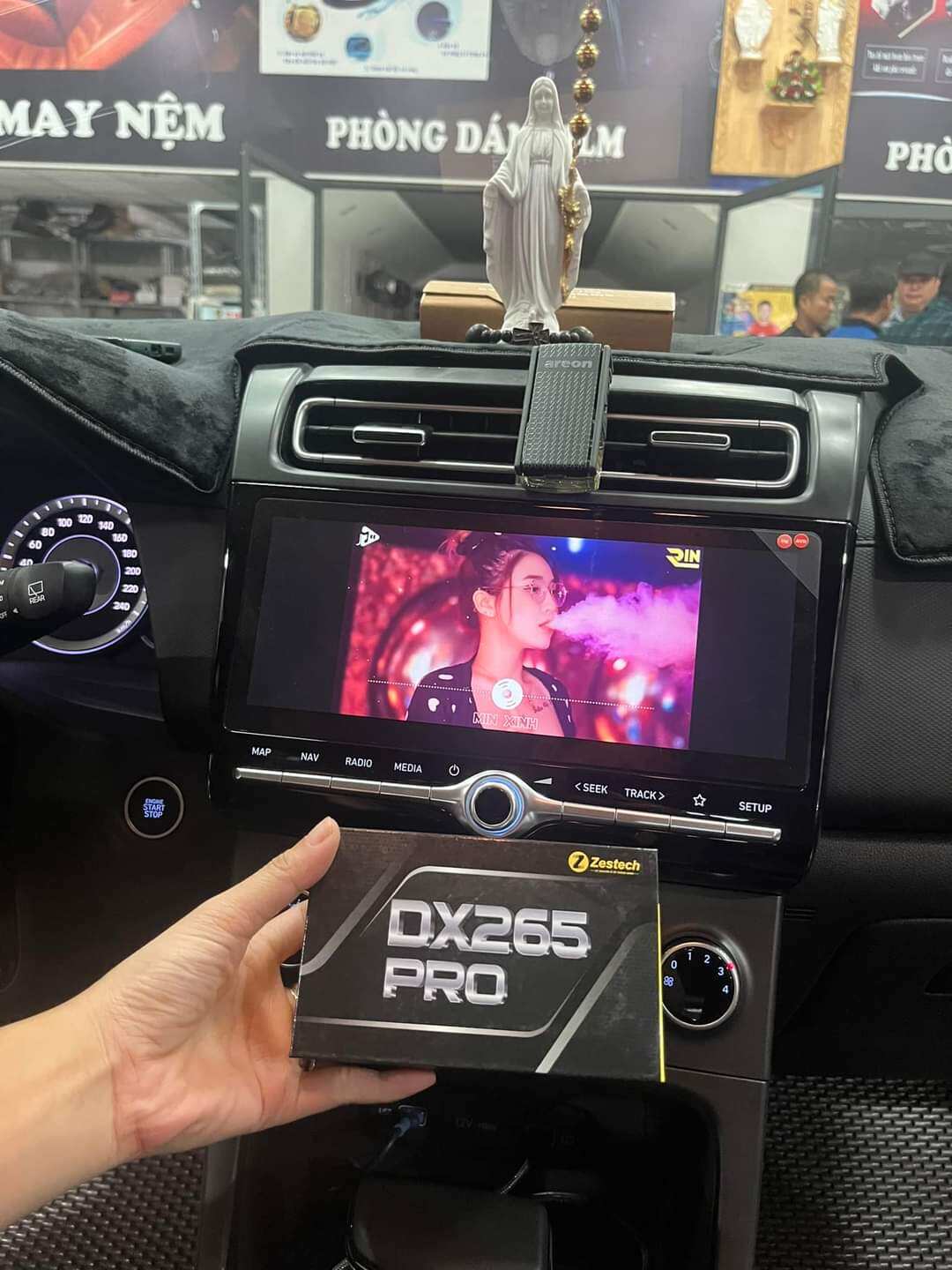 Android Box Zestech Dx265Pro(Tích Hợp Cam Hành Trình,Hỗ Trợ Lái Xe An Toàn)