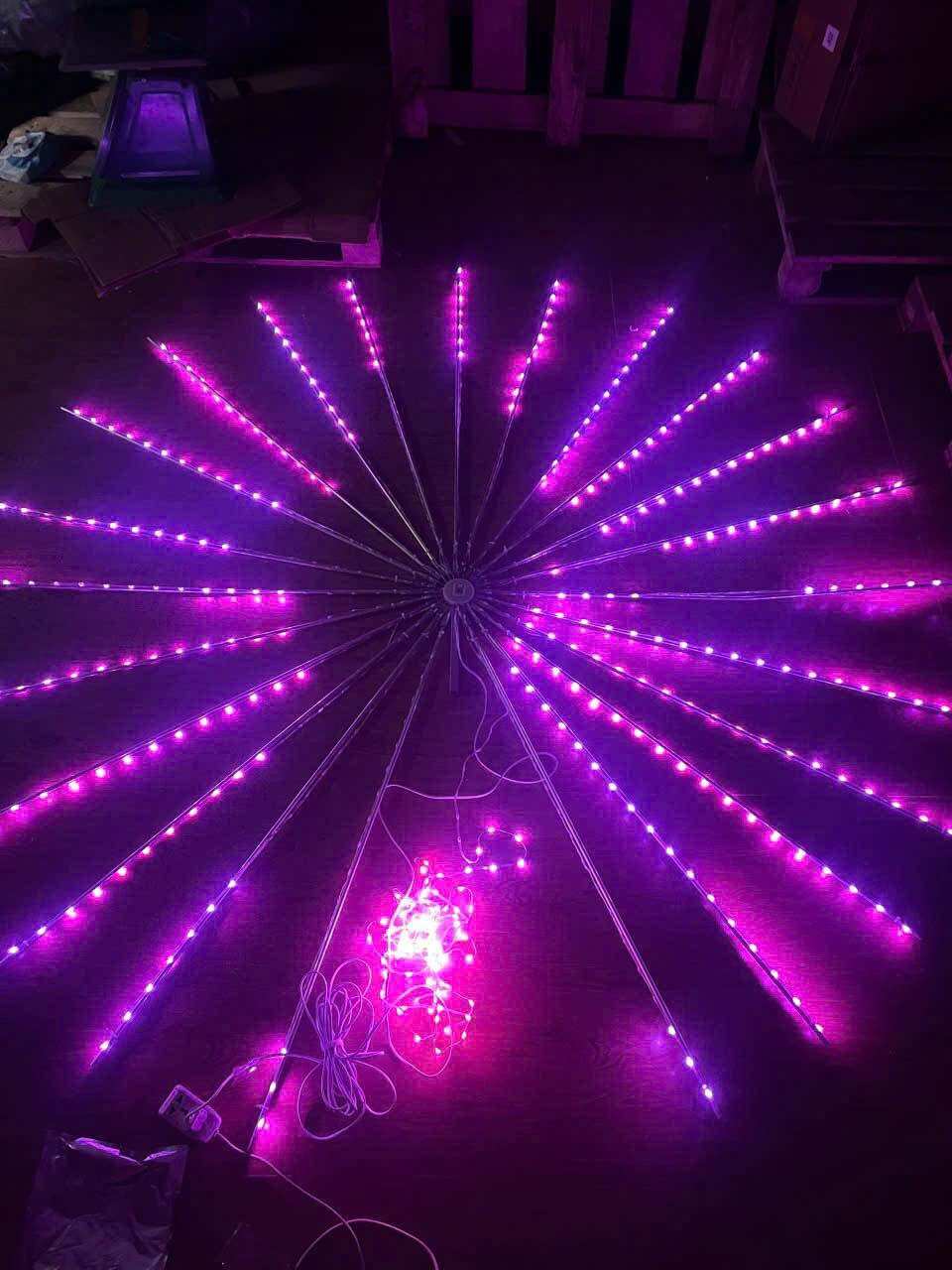  Đèn Led  pháo Hoa Chong chóng 24 Tia 200 hiệu ứng có App  KÈM KHUNG Mẫu 2026,Kích thước 2.15m 