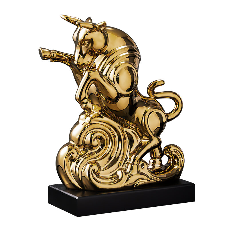 Luxury Gold Bull Ornament High-end Decorative Item