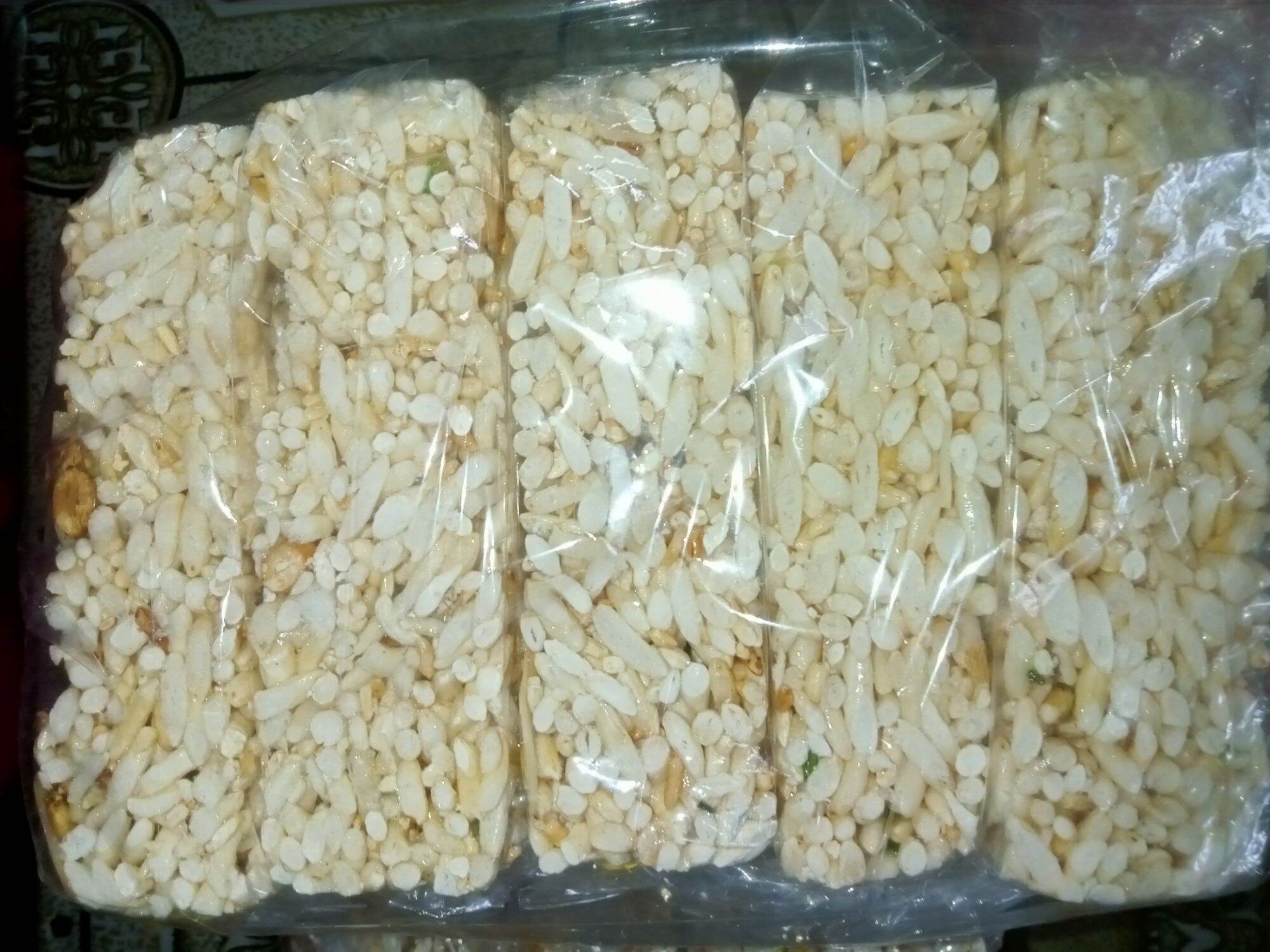 10 bịt cốm gạo