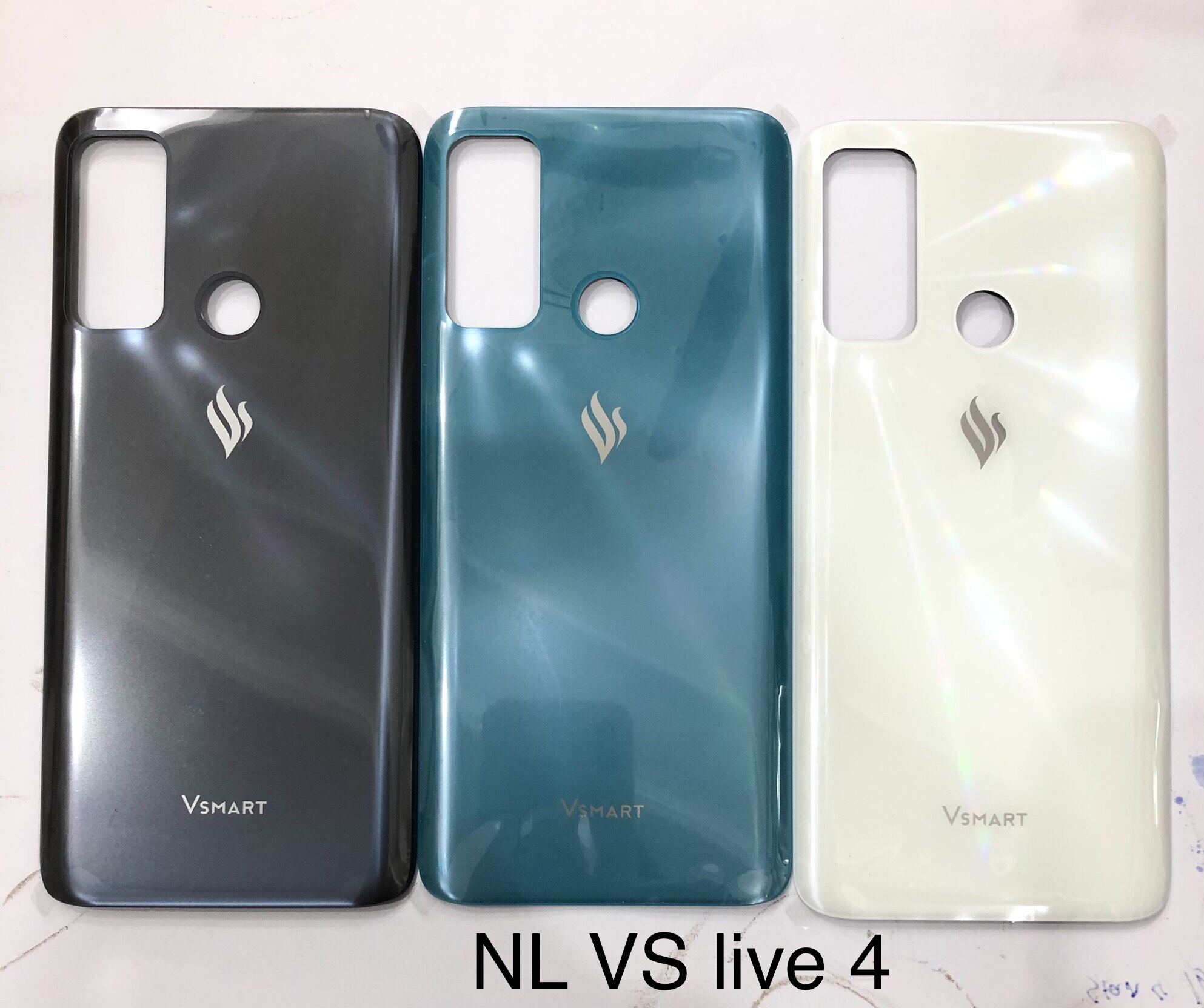 Vỏ Vsmart Live 4 (3 màu đen, trắng, xanh)