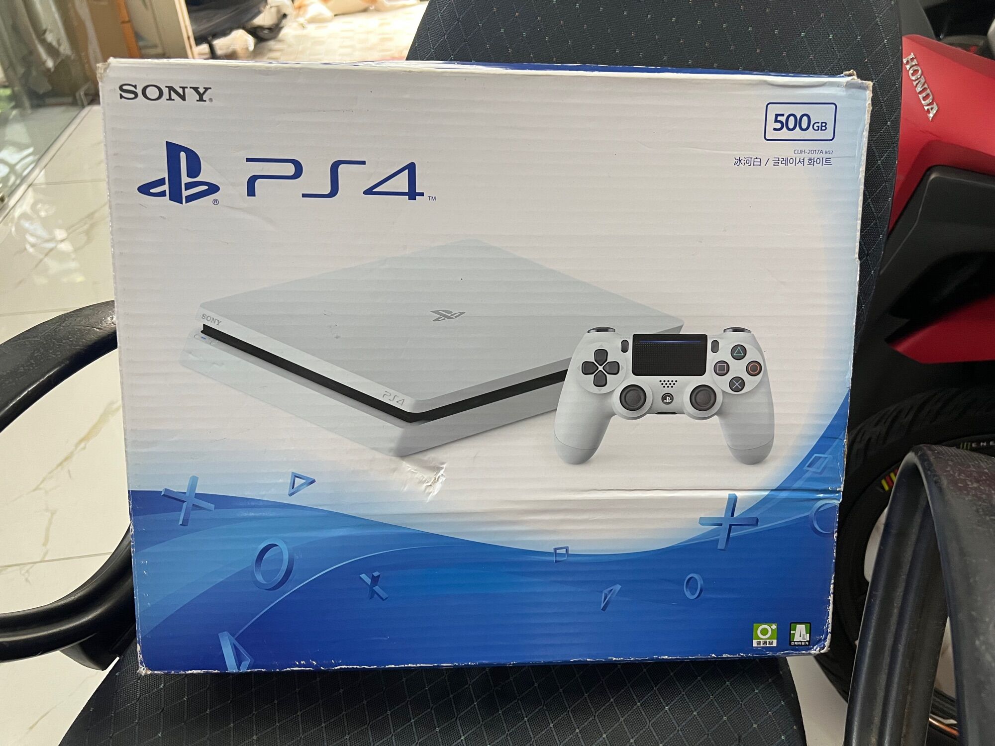 Máy chơi game PS4 Slim 500GB / 1TB 2ND