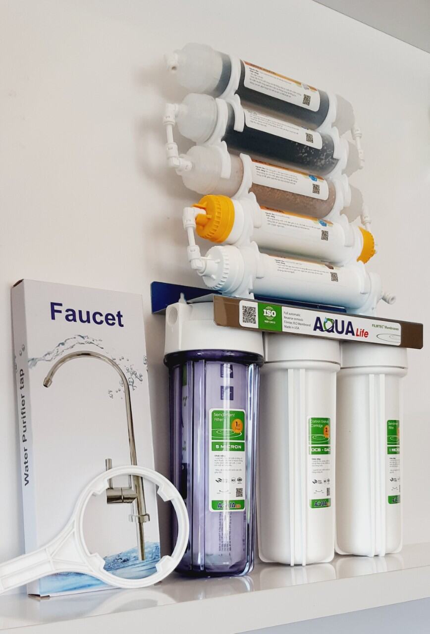Bộ lọc nước uống Nano Aqualife 8 cấp, ly organic 2 ron , vòi, dây, van cấp nước