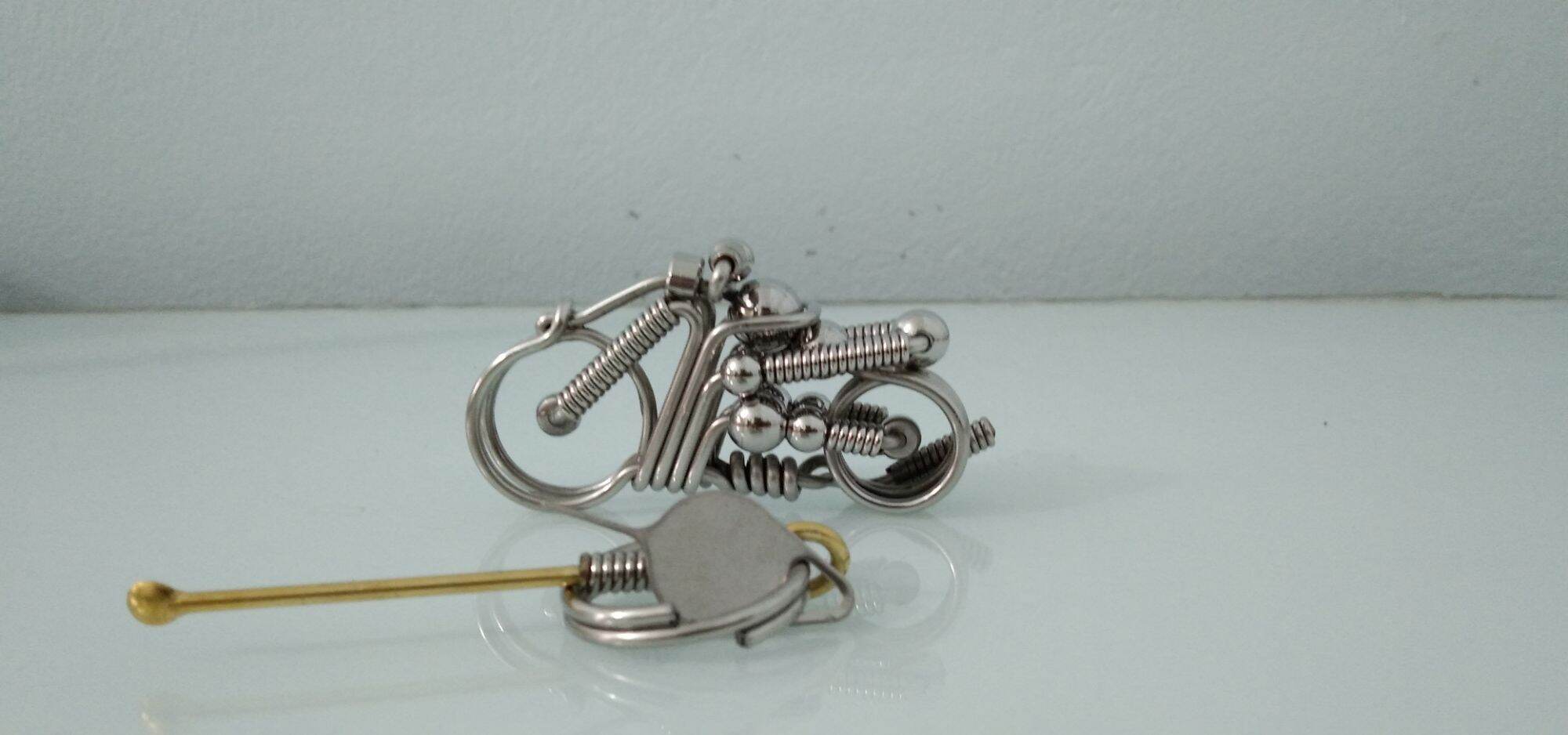 Móc khóa thủ công inox hình xe máy