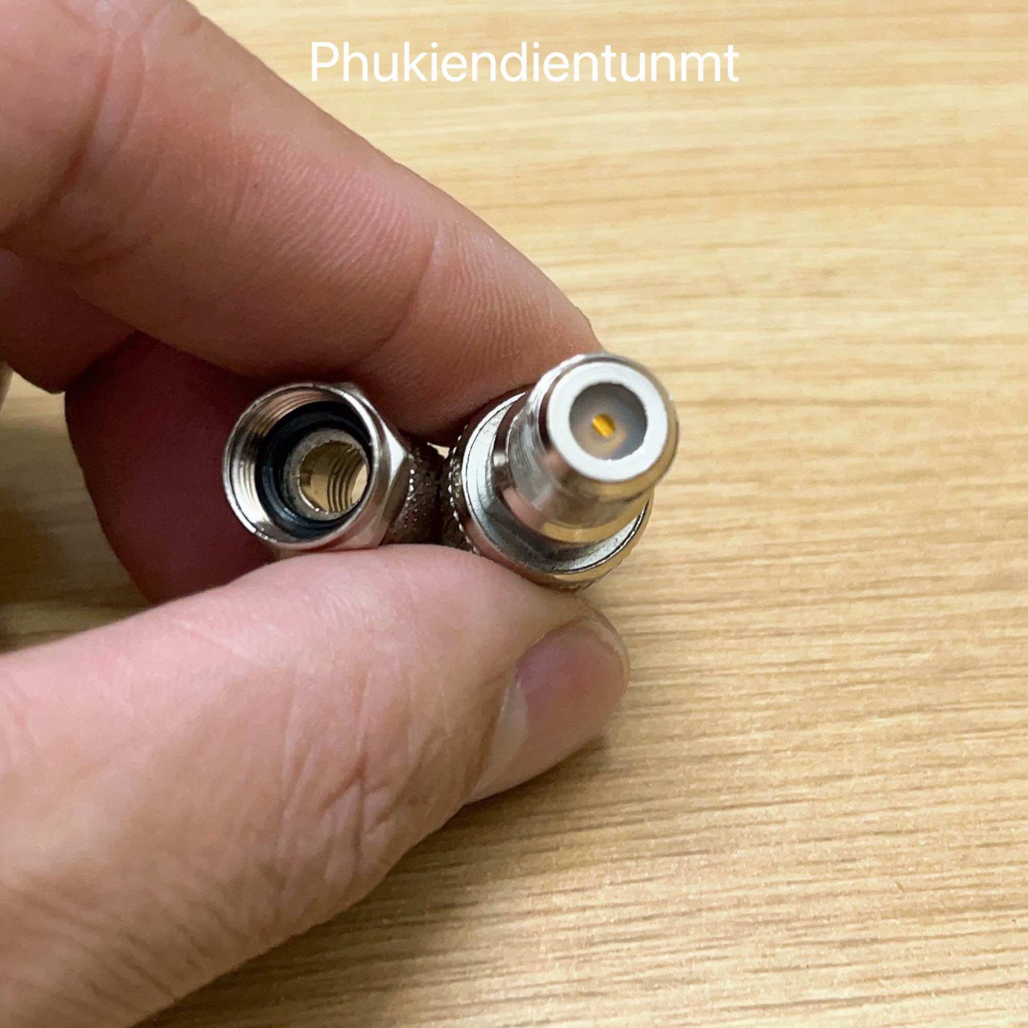 Rắc BNC , camera kèm ốc f5