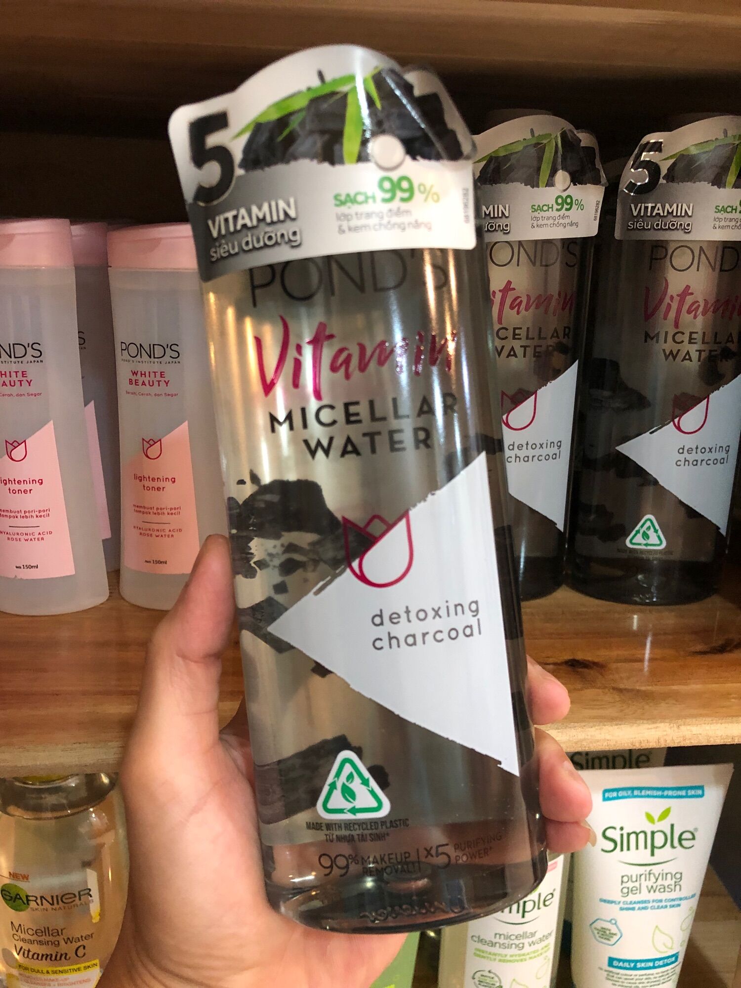 Nước Tẩy Trang Micellar Water Ponds 400ml