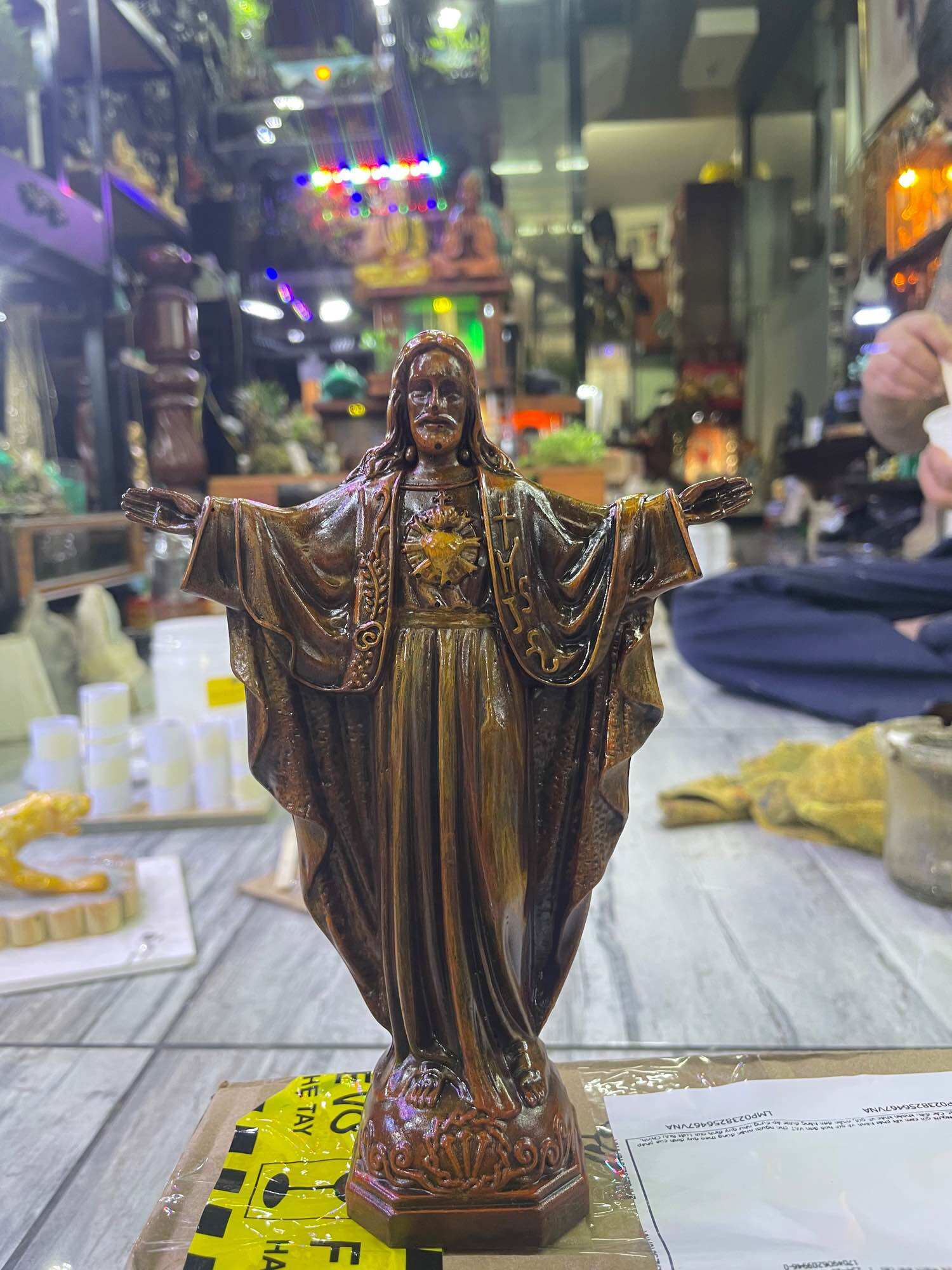 Tượng Tượng Chúa jesus Bằng bột đá thạch anh cao 18cm