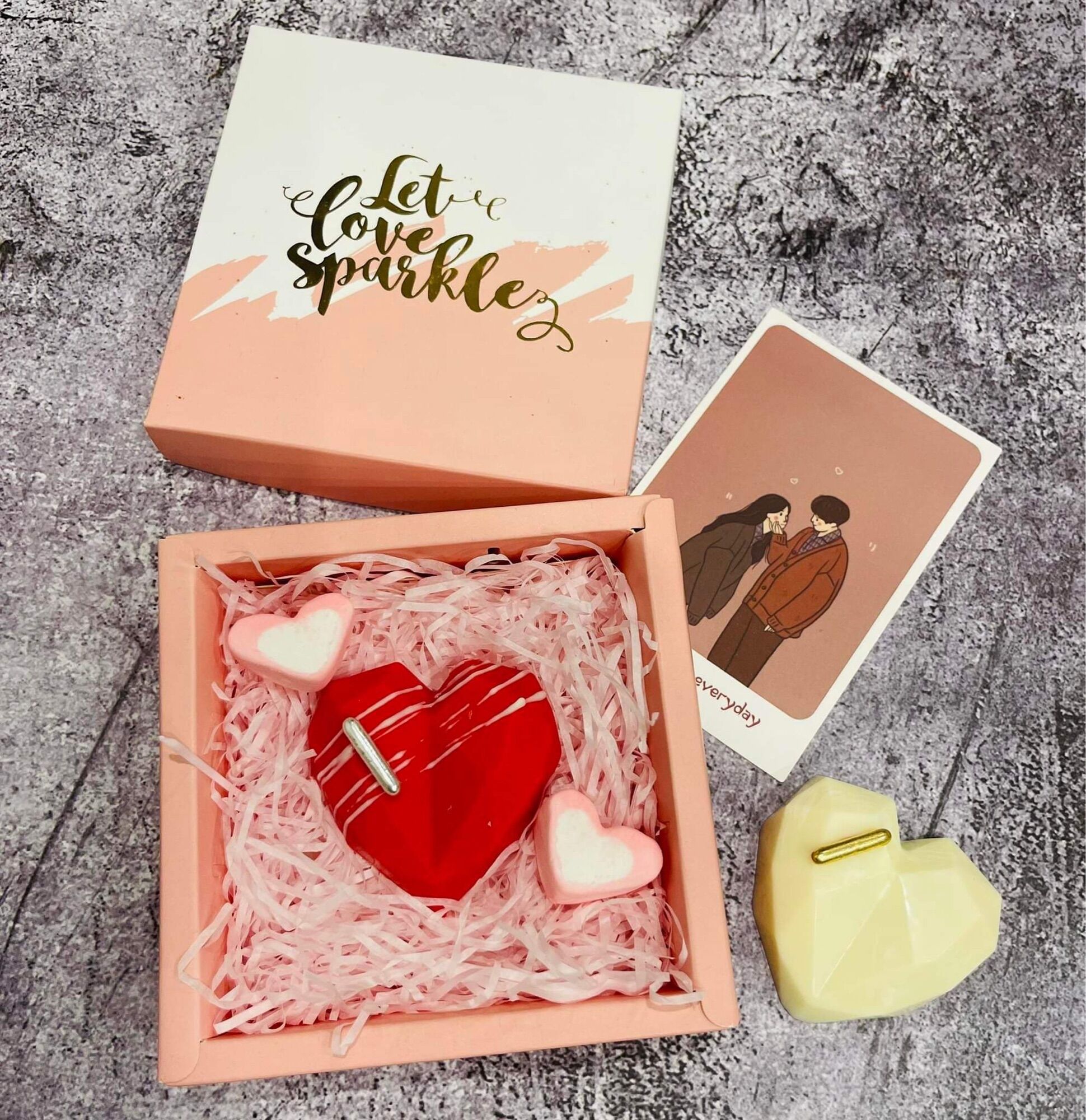 Quà tặng Valentine Chocolate tim