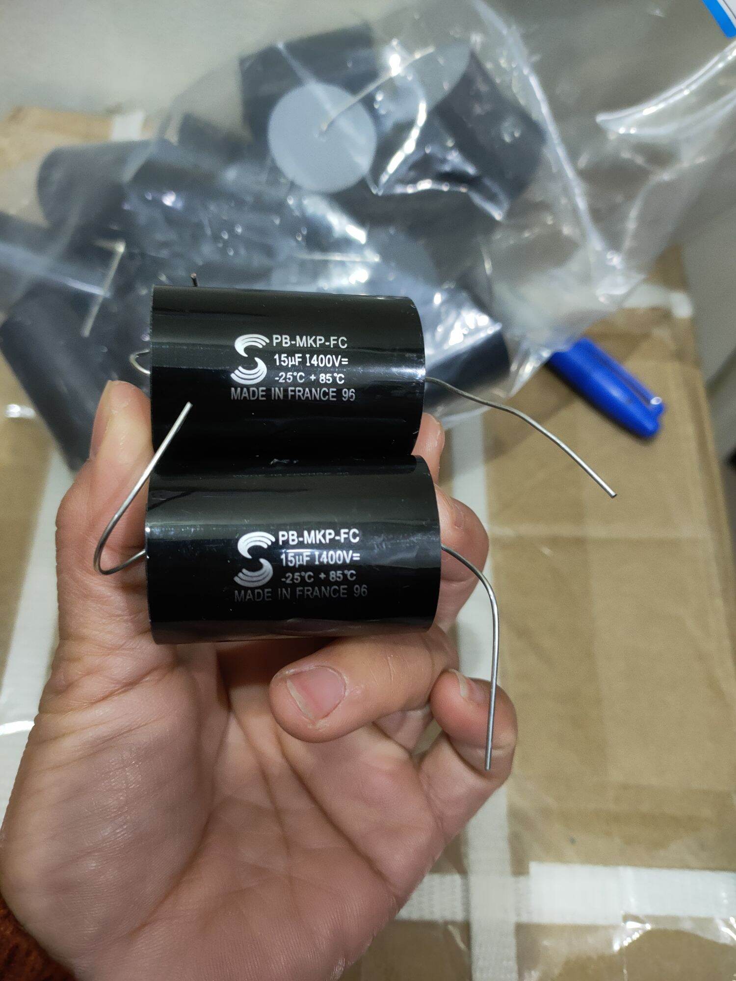 2 Tụ phân tần loa 15uf 400v