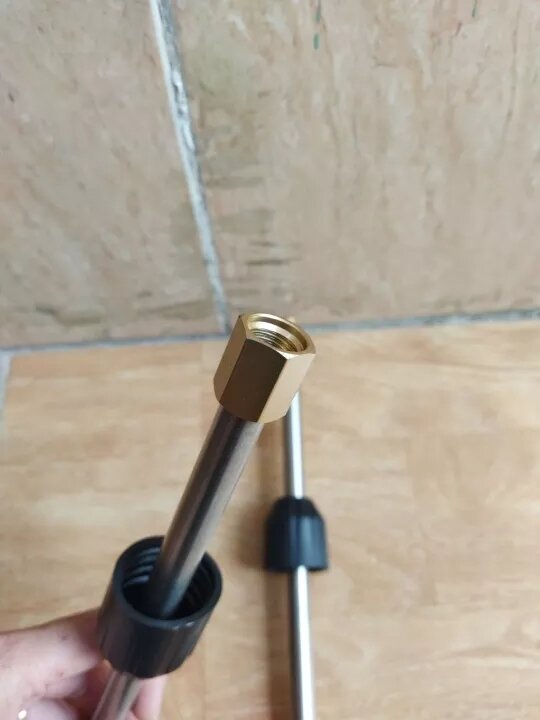 cần nối dài lắp cho súng xịt rửa xe .