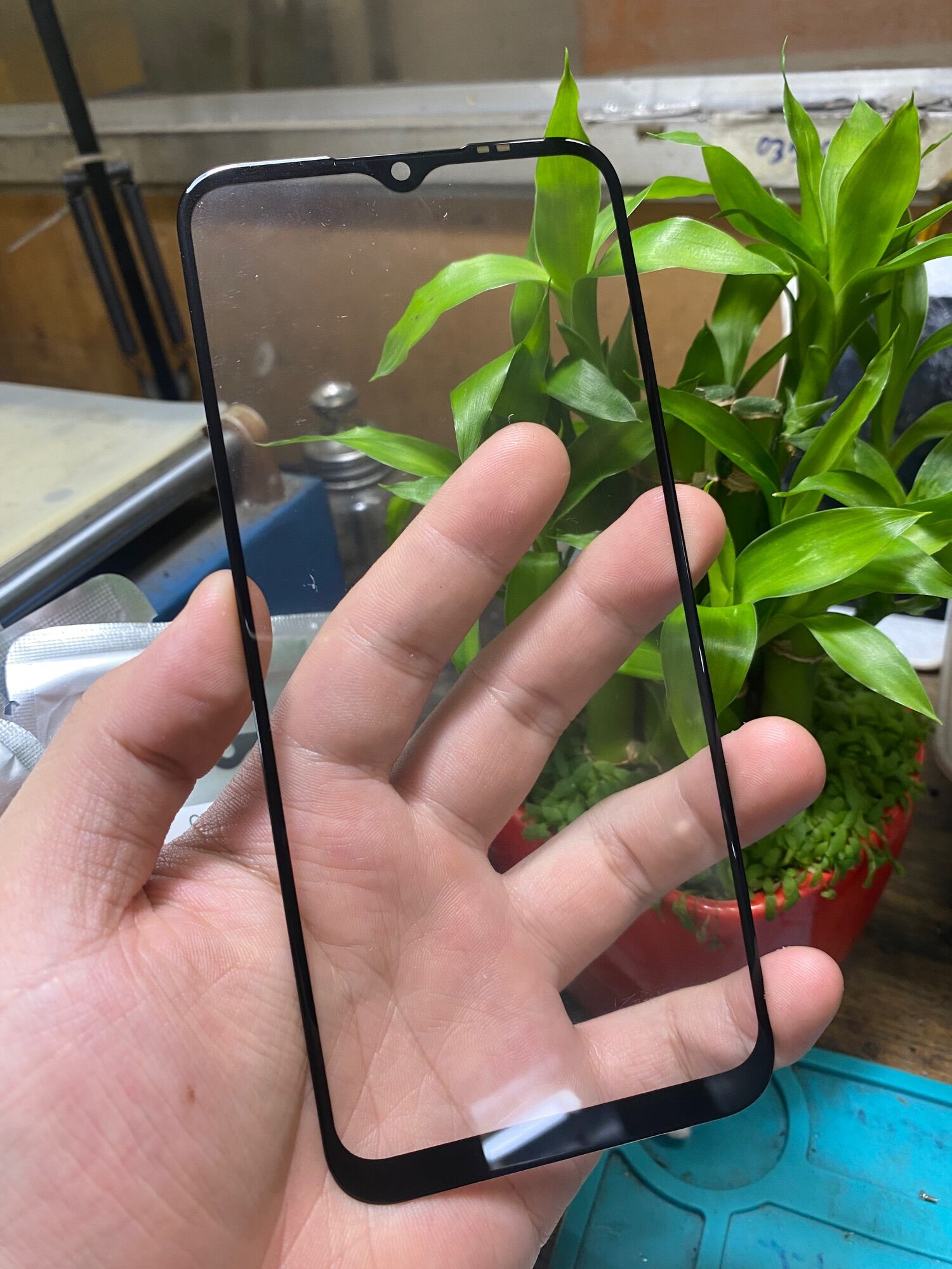 Kính ép Oca liền keo Vsmart Joy 3