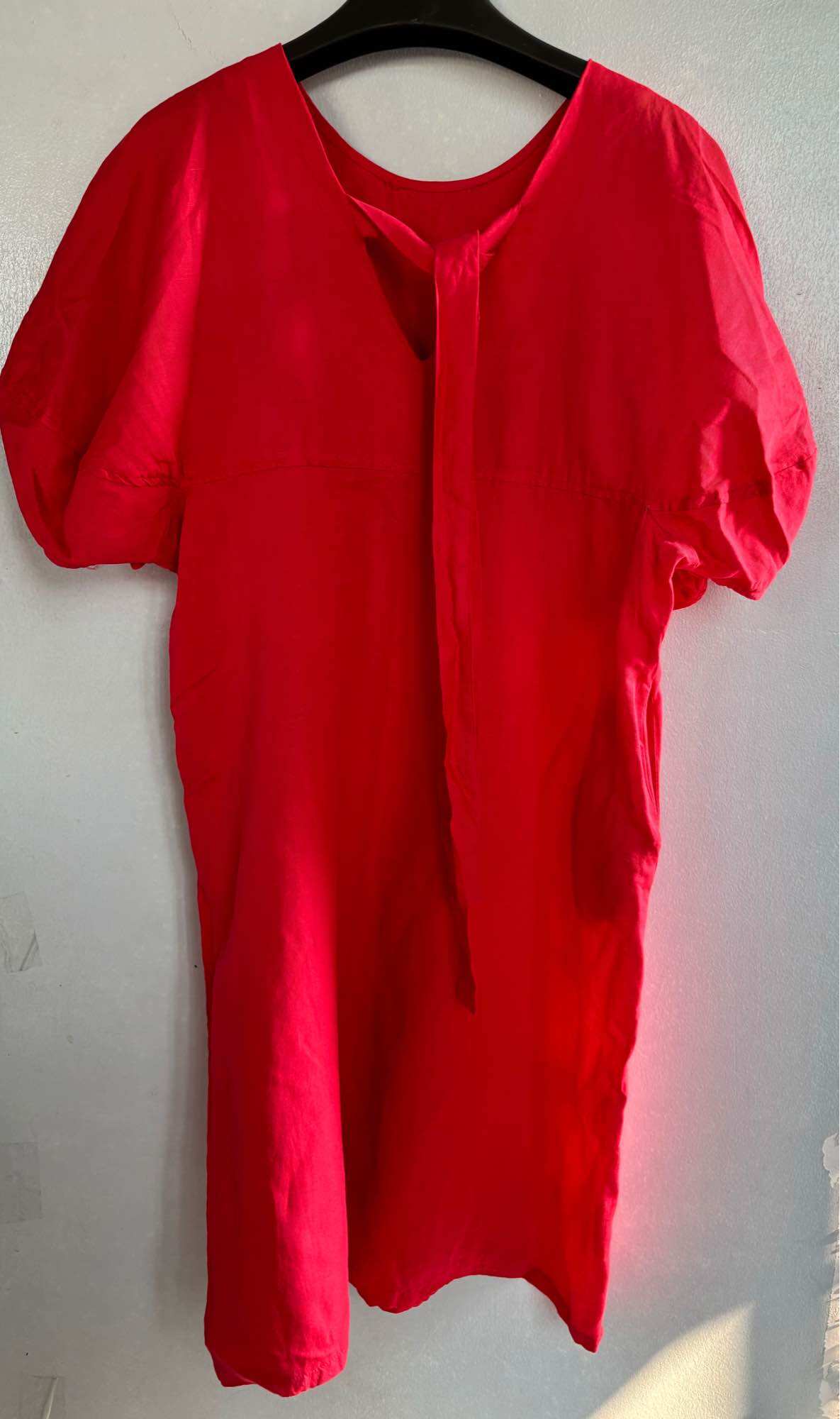 Đầm Đỏ Form Rộng Vải Thô Freesize, new 95%
